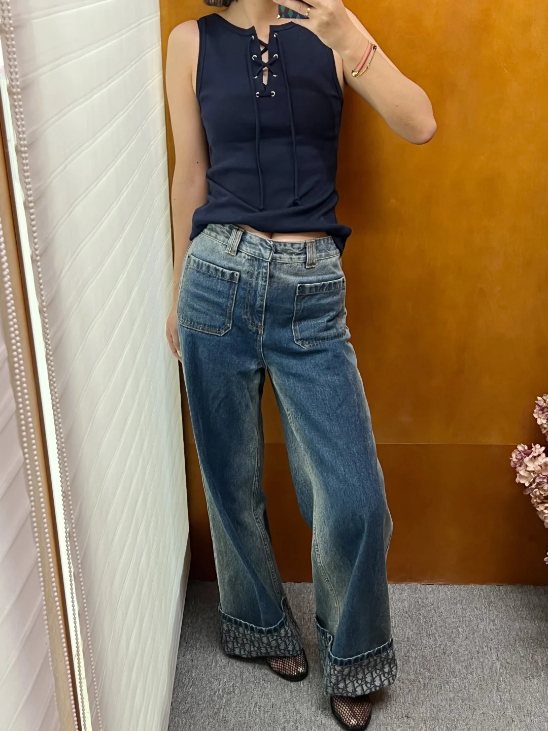 NO:420644,[Love] New [Love]!  Latest PR 25NEW Triangle Strap Knitted Vest. Color White and Blue. Size SML...,,alexander wang19860909[爱心]新款[爱心]！最新PR 25NEW 三角标绑带针织背心.颜色白、蓝.尺码SML..,,alexander wang,Women's clothing