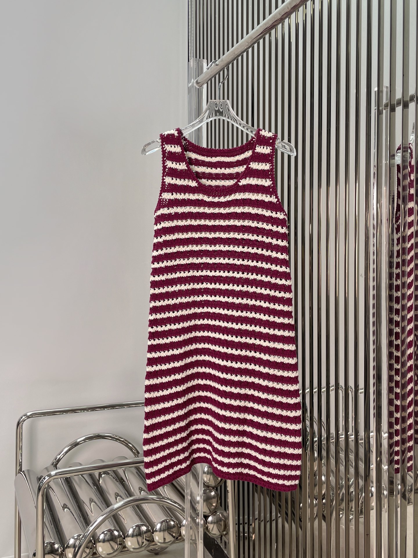 NO:424315,[Love] New [Love]!  Latest PR 25NEW Red and White Stripe Knitted Dress. Size SML..., skirts, alexander wang19860909[爱心]新款[爱心]！最新PR 25NEW 红白条纹针织连衣裙.尺码SML..,,skirts,alexander wang,Women's clothing