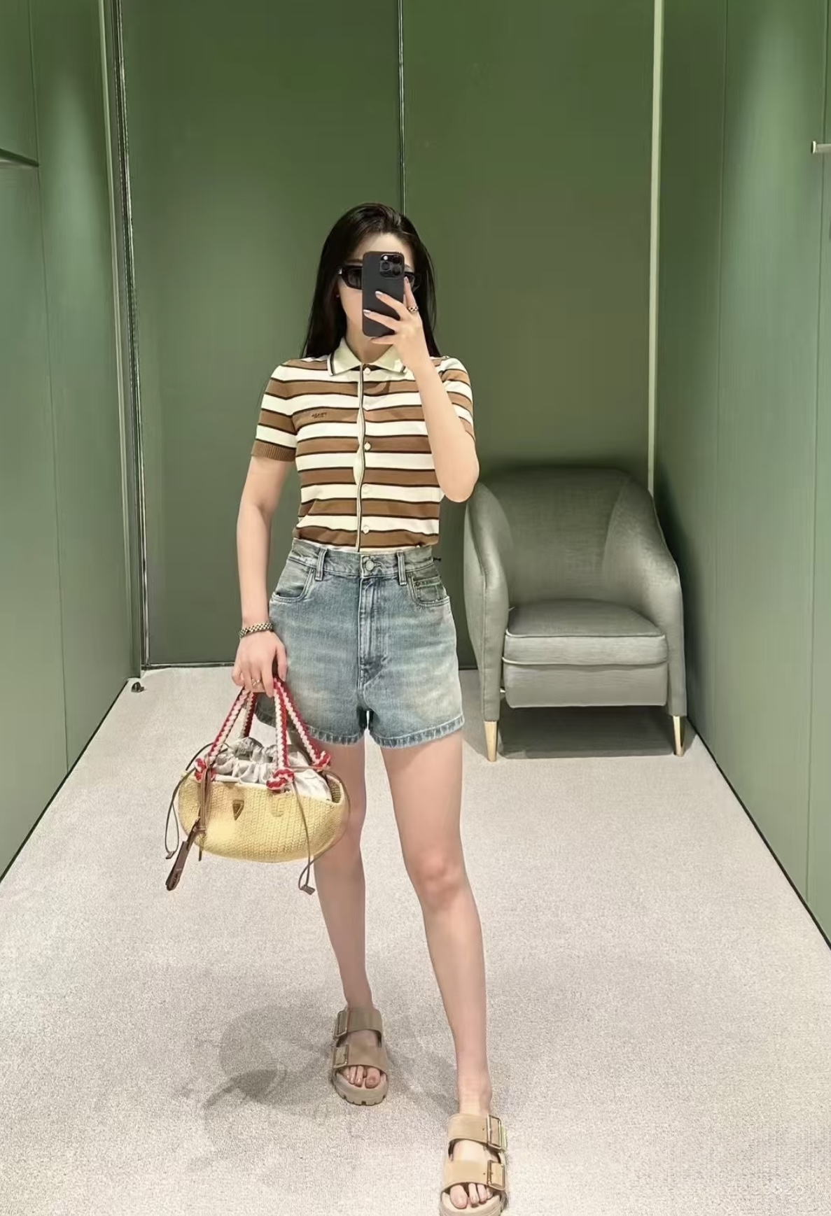 NO:423590,[Love] New [Love]!  Latest PR 25NEW Striped Knitted POLO Cardigan. Size SML...,alexander wang19860909[爱心]新款[爱心]！最新PR 25NEW 条纹针织POLO开衫.尺码SML..,,alexander wang,Women's clothing