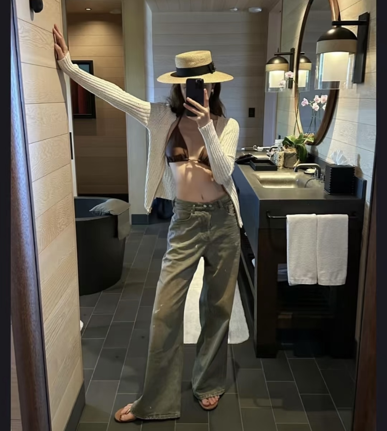 NO:423581,[Love] New [Love]!  Latest DIES 25NEW Washing Dirty Jeans. Size SML.., jeans,alexander wang19860909[爱心]新款[爱心]！最新DIES 25NEW 洗水做旧脏脏牛仔裤.尺码SML..,,jeans,alexander wang,Women's clothing