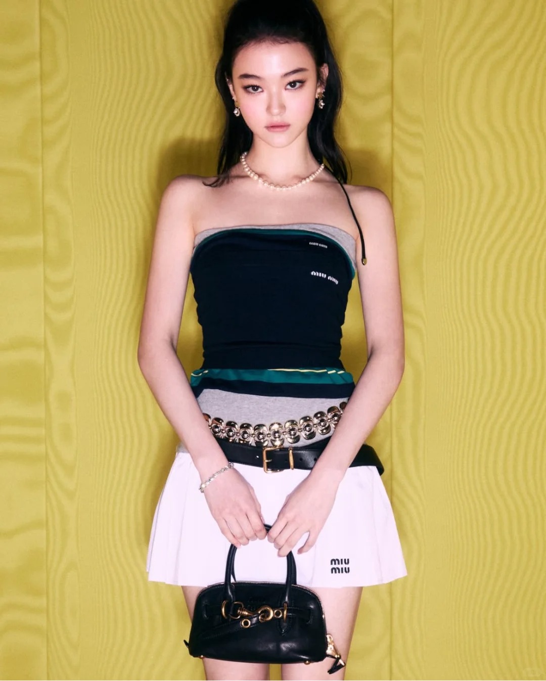 NO:426841,[Love] New [Love]!  Latest MIU 25NEW Knitted Strap Breast Pleated Dress. Color White, Blue. Size SML..,,miumiu,skirts,alexander wang19860909[爱心]新款[爱心]！最新MIU 25NEW 针织抹胸碎褶连衣裙.颜色白、蓝.尺码SML..,,miumiu,skirts,alexander wang,Women's clothing