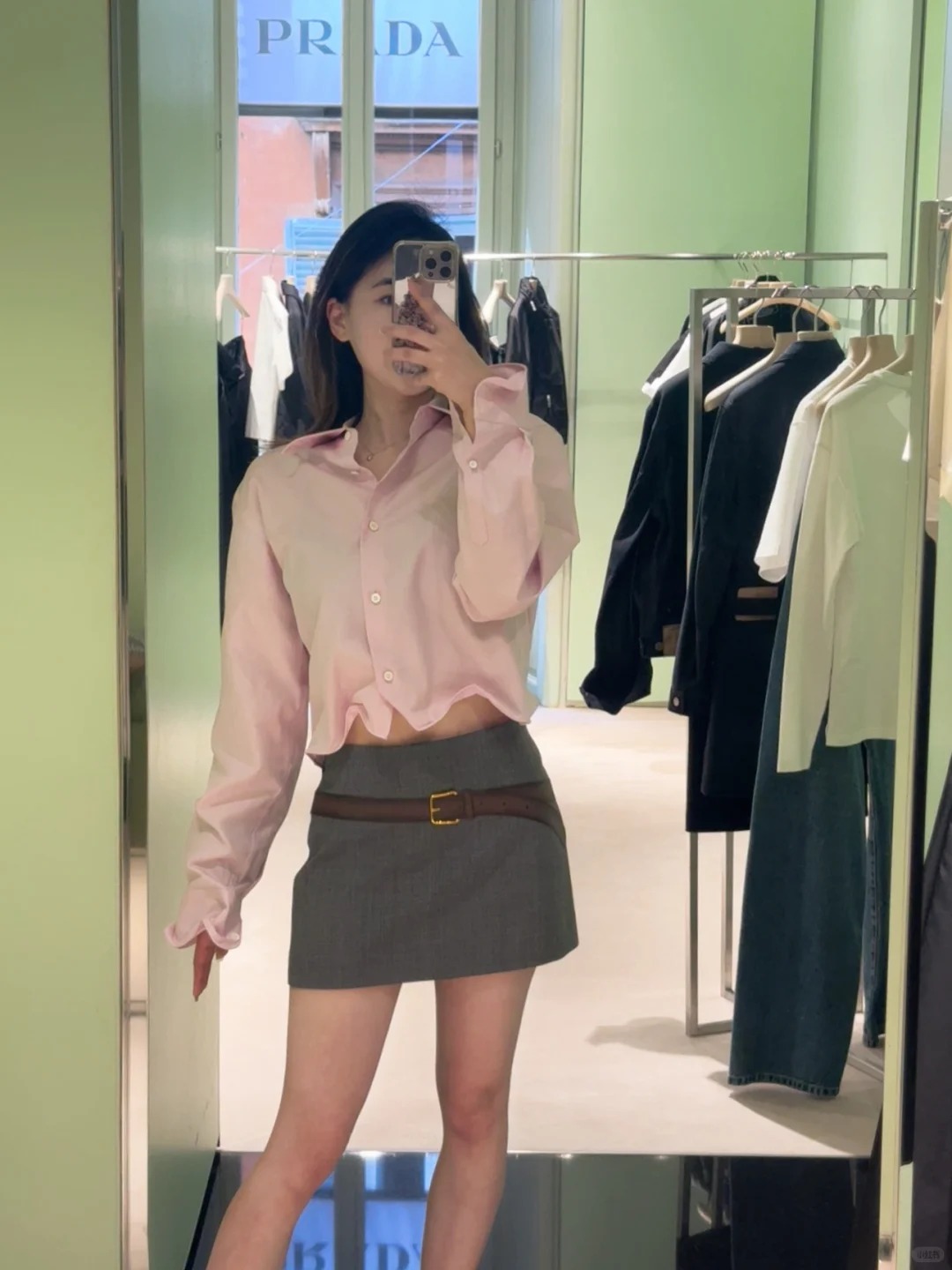 NO:427433,[Love] New [Love]!  Latest PR 25NEW pink twist shirt. Size SML...,shirts,alexander wang19860909[爱心]新款[爱心]！最新PR 25NEW 粉色扭扭衬衫.尺码SML..,,shirts,alexander wang,Women's clothing