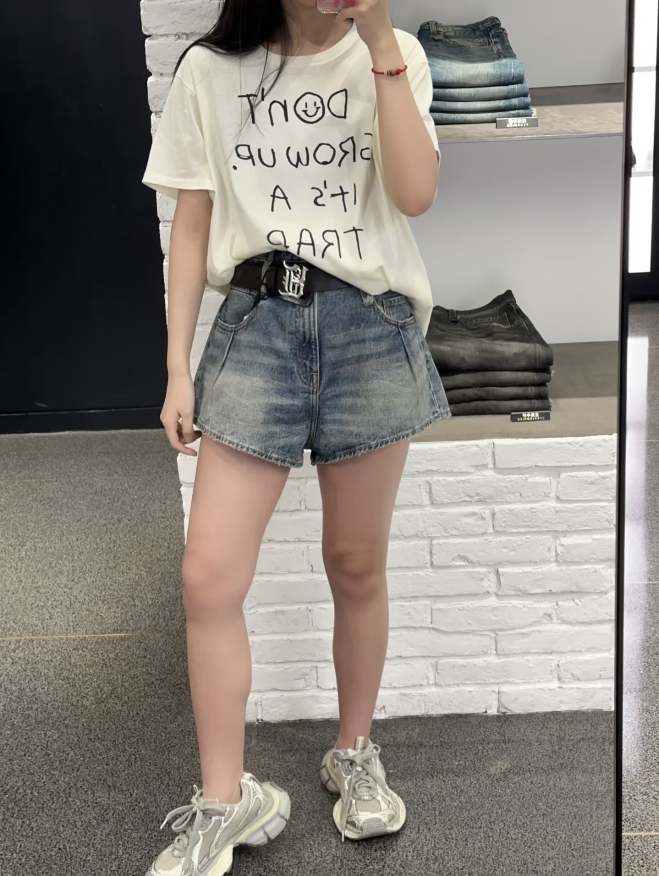 NO:429577,[Love] New [Love]!  Latest R13 25NEW alphabet printed T-shirt. Color white and black. Size SML.., tees, t-shirt, alexander wang19860909[爱心]新款[爱心]！最新R13 25NEW 字母印花T恤.颜色白、黑.尺码SML..,,tees，t-shirt,alexander wang,Women's clothing