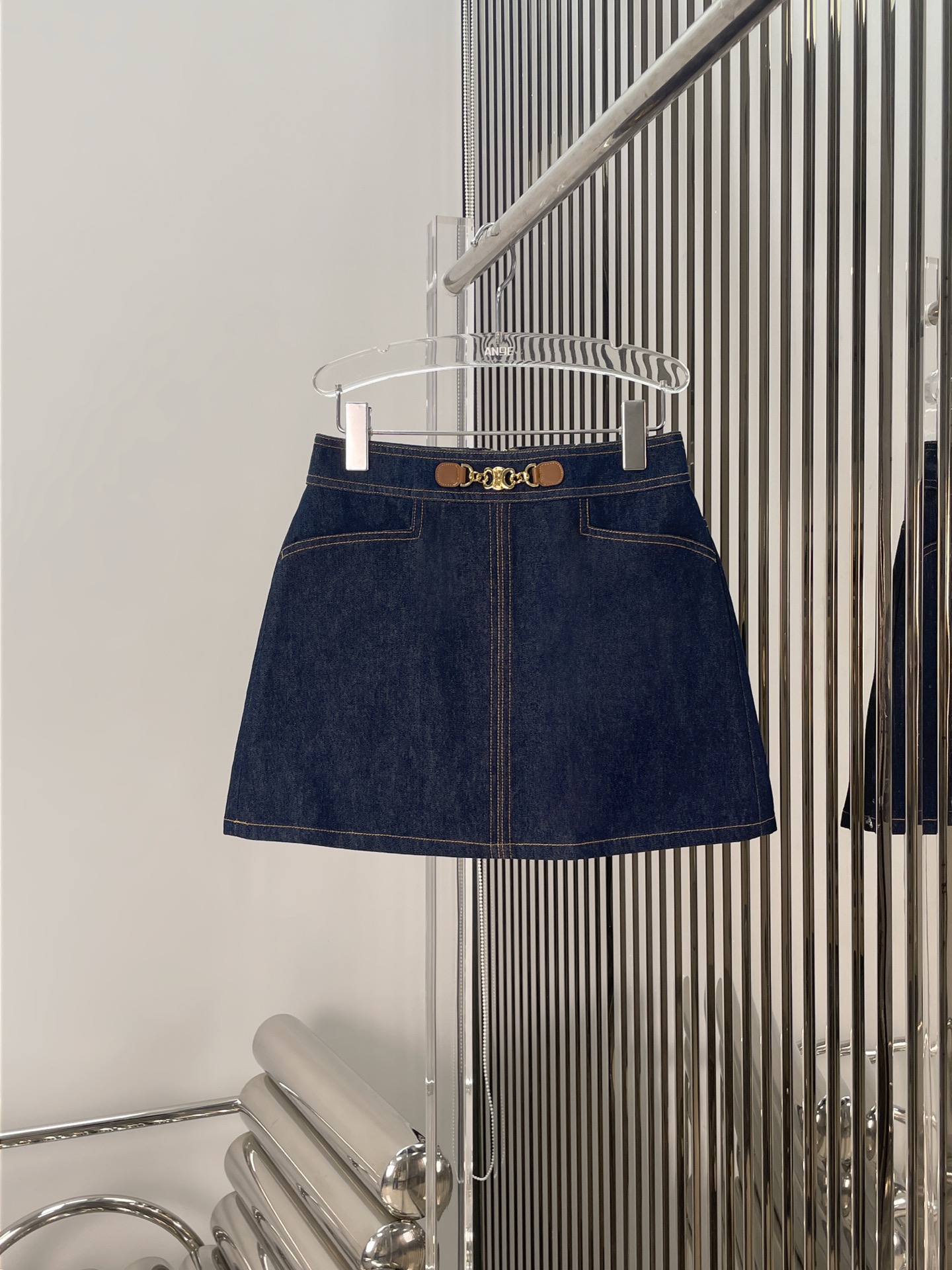 NO:715666,[Love] New style [Love]!  The latest CE 26NEW Arc de Triomphe metal hardware decoration original color denim A-line skirt. Size SML.P,,skirts,19860909[爱心]新款[爱心]！最新CE 26NEW 凯旋门金属五金装饰原色牛仔A字半裙.尺码SML.P,,skirts,,Women's clothing