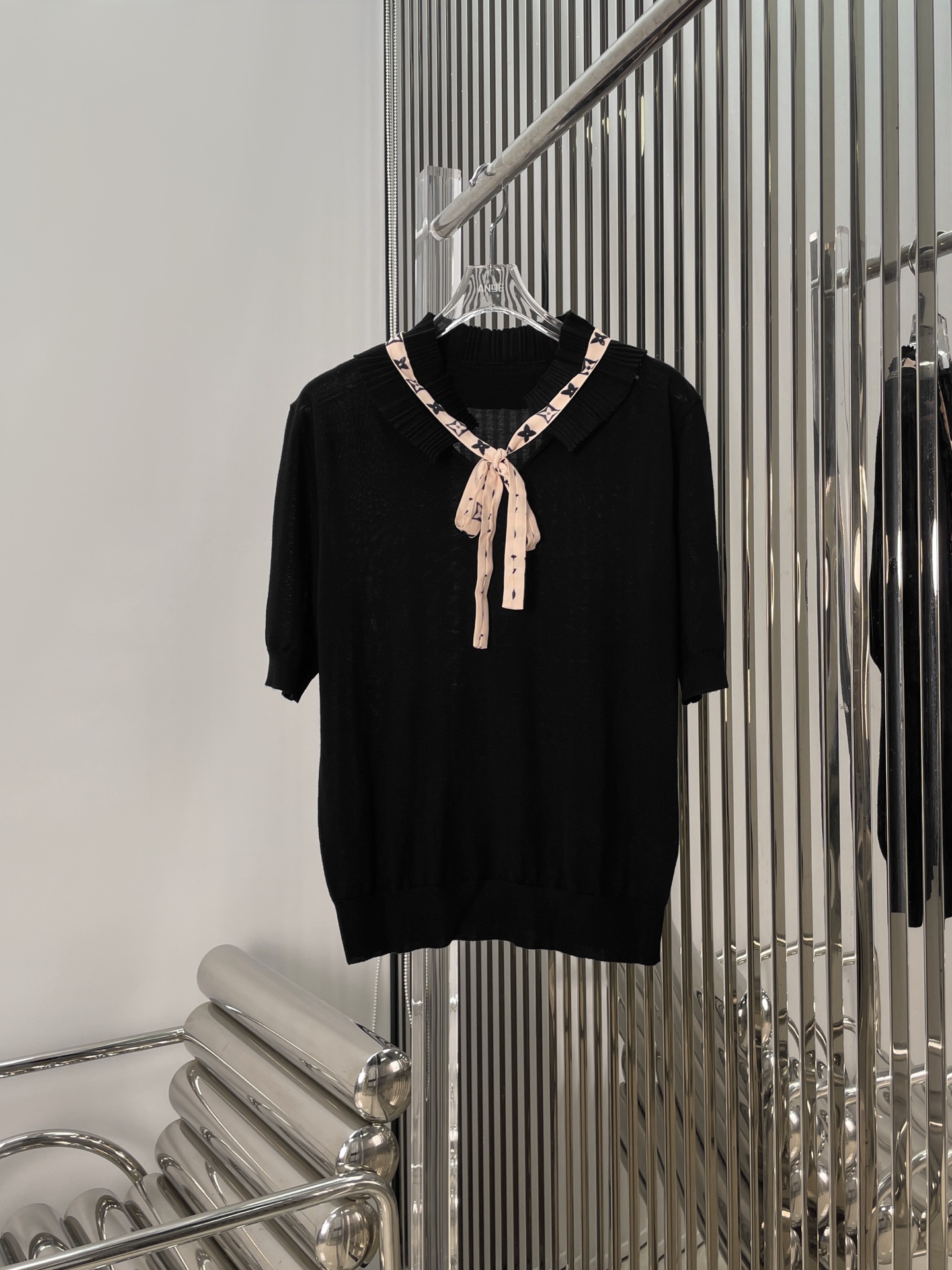 NO:434247,[Love] New [Love]!  Latest L 25NEW Old-fashioned ribbon knitted short-sleeved top. Size SML..., T-shirt,alexander wang19860909[爱心]新款[爱心]！最新L 25NEW 老花丝带针织短袖上衣.尺码SML..,,T-shirt,alexander wang,Women's clothing