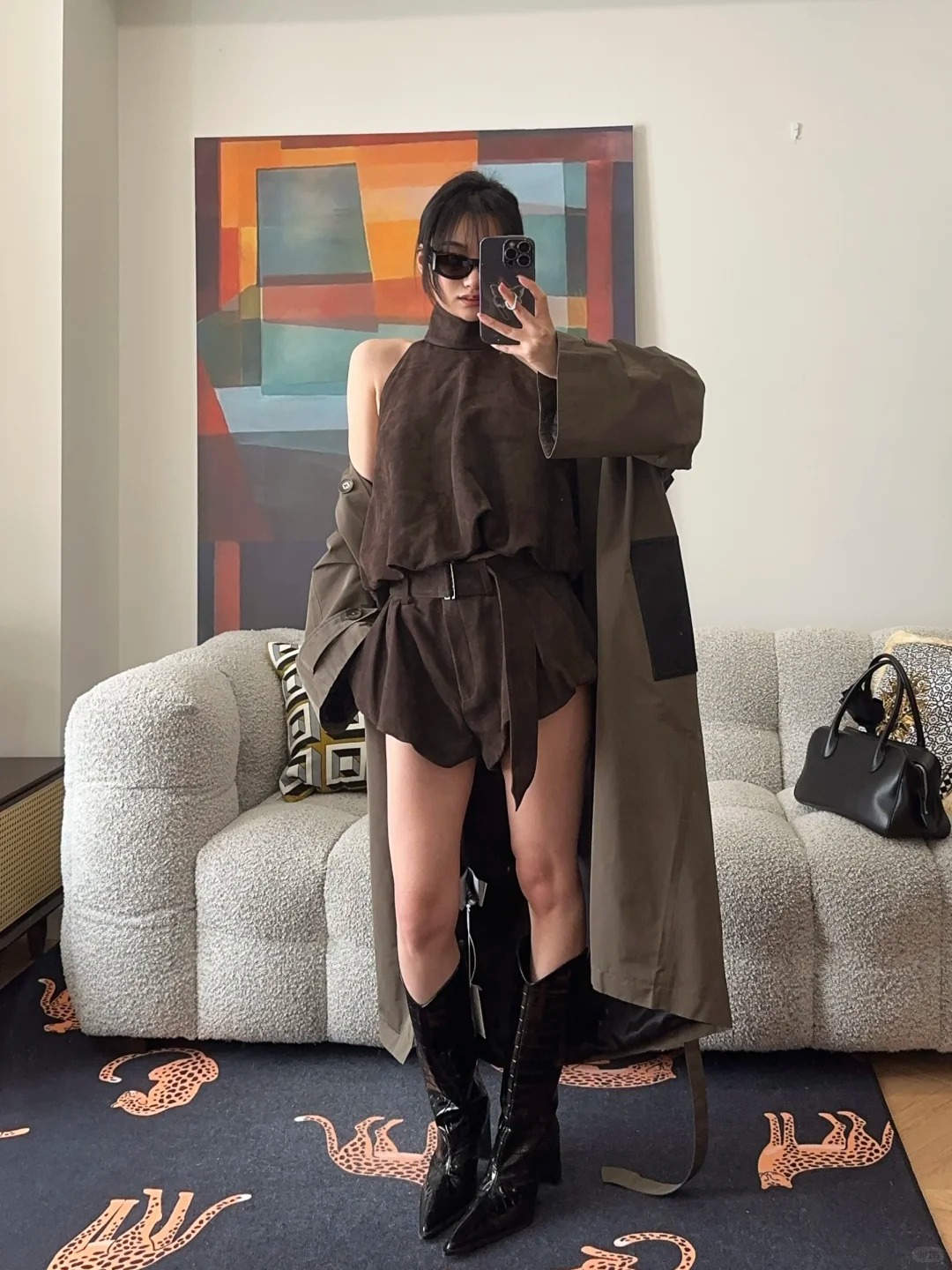 NO:445370,[Love] New [Love]!  Latest MA 25NEW Suede Horde Neck Vest + Belt Shorts. Size SML. Shorts.,,shorts,chamois leather,alexander wang19860909[爱心]新款[爱心]！最新MA 25NEW 麂皮绒挂脖背心+腰带短裤.尺码SML.短裤 .,,shorts,chamois leather,alexander wang,Women's clothing