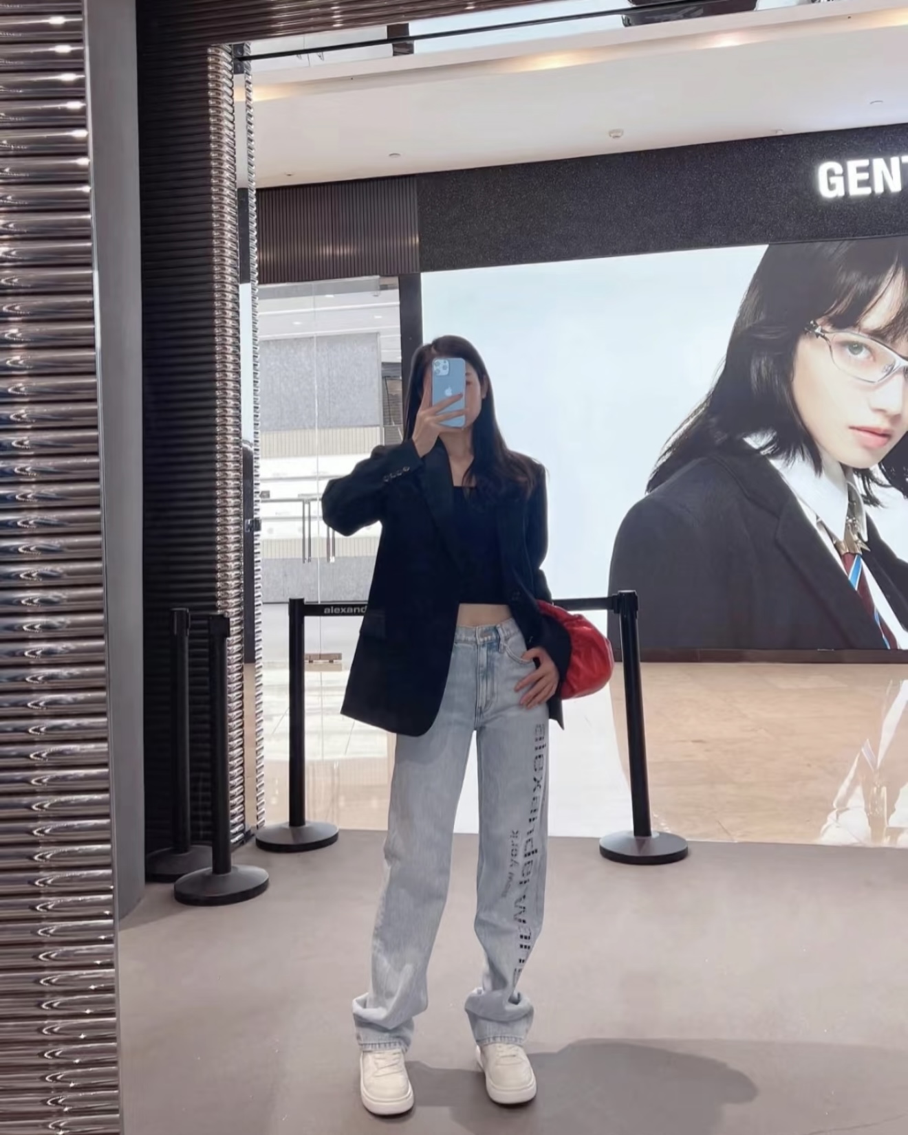 NO:447647,[Love] New [Love]!  Latest AW 25NEW logo hollow wash water used jeans. Size SML..., jeans, alexander wang19860909[爱心]新款[爱心]！最新AW 25NEW logo镂空洗水做旧牛仔裤.尺码SML..,,jeans,alexander wang,Women's clothing