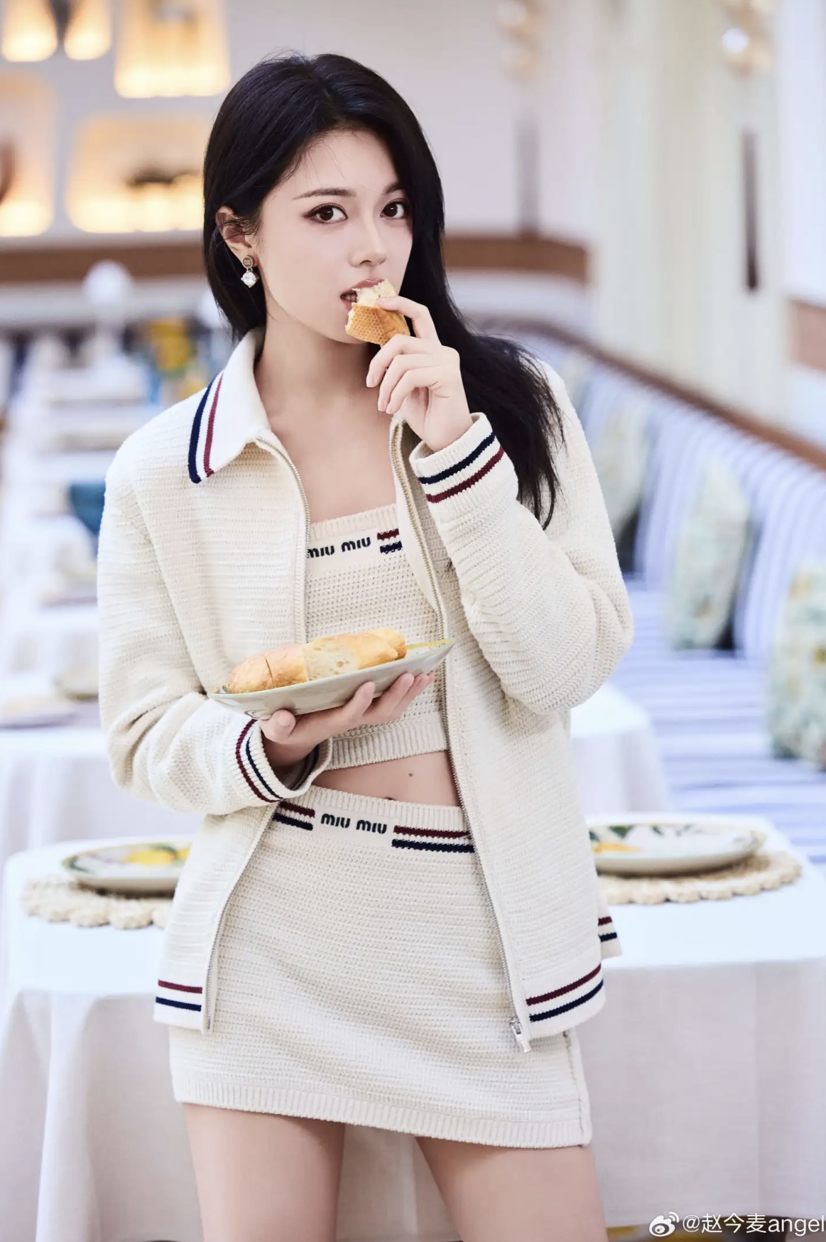 NO:447610,[Love] New [Love]!  Latest MIU 25NEW Cotton Lapel Zipper Jacket. Size SML..,,miumiu,jackets & coats,alexander wang19860909[爱心]新款[爱心]！最新MIU 25NEW 棉织翻领拉链外套.尺码SML..,,miumiu,jackets & coats,alexander wang,Women's clothing