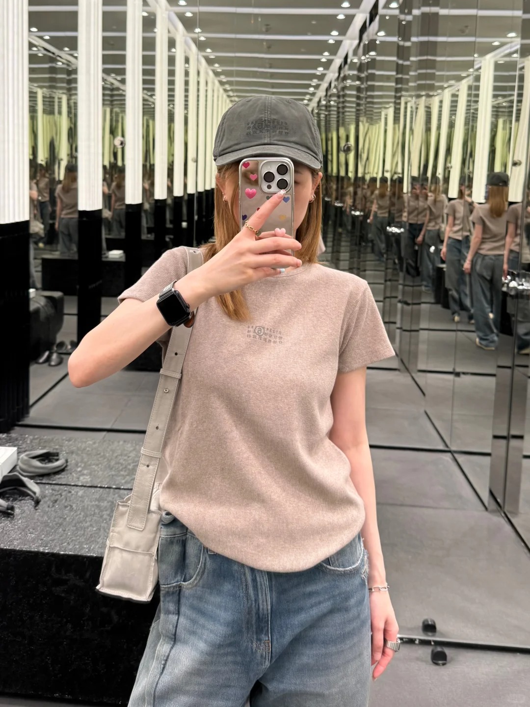 NO:449865,[Love] New [Love]!  Latest MM6 25NEW Digital Printing LOGO Floral Knitted Short Sleeve T-shirt. Size SML..,,masion margiela,T-shirt,tees,t-shirt,alexander wang19860909[爱心]新款[爱心]！最新MM6 25NEW 数字印花LOGO花色针织短袖T恤.尺码SML..,,masion margiela,T-shirt,tees，t-shirt,alexander wang,Women's clothing