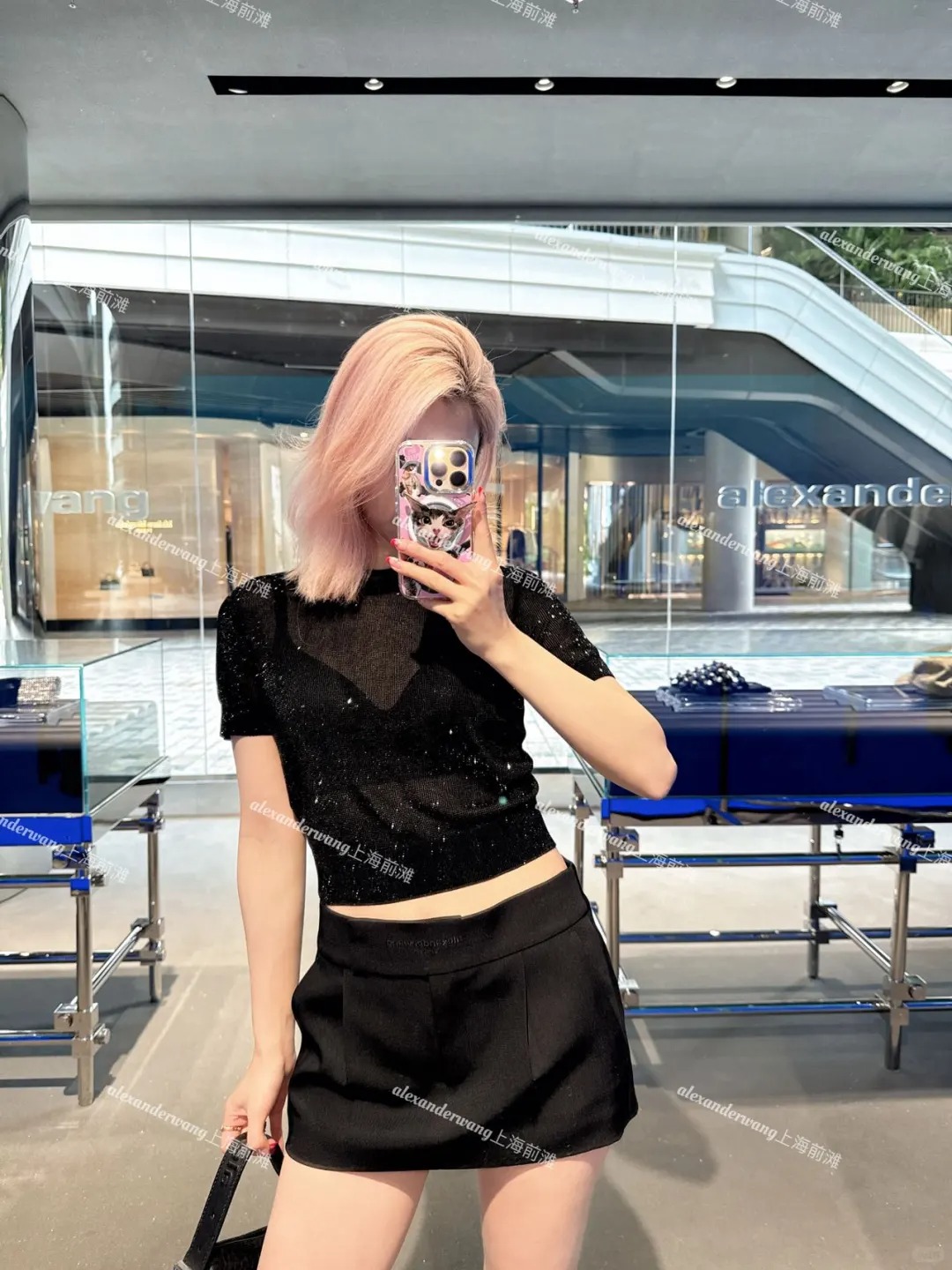 NO:453916,[Love] New [Love]!  Latest AW 25NEW 18-needle knitted full-diamond knitted short-sleeved. Color black and white. Size SML. .,,T-shirt,alexander wang19860909[爱心]新款[爱心]！最新AW 25NEW 18针针织满钻针织短袖.颜色黑、白.尺码SML. .,,T-shirt,alexander wang,Women's clothing