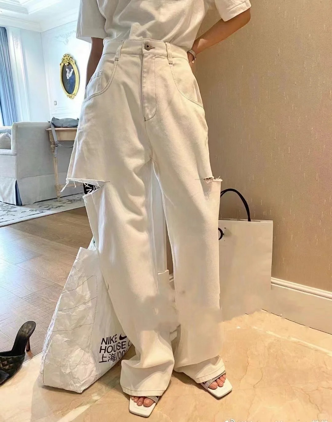 NO:455347,[Love] New [Love]!  Latest MM 25NEW Knife Cut White Jeans. Size SML., jeans,alexander wang19860909[爱心]新款[爱心]！最新MM 25NEW 刀割白色牛仔裤.尺码SML.,,jeans,alexander wang,Women's clothing