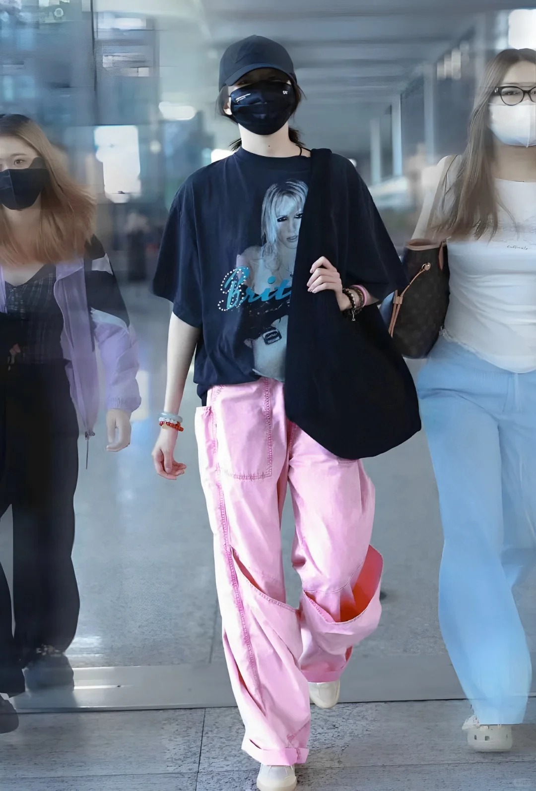 NO:457406,[Love] New [Love]!  Latest BA 25NEW Britney Co-branded T-shirt. Size SML., tees, t-shirt, alexander wang19860909[爱心]新款[爱心]！最新BA 25NEW 布兰妮联名T恤.尺码SML. .,,tees，t-shirt,alexander wang,Women's clothing