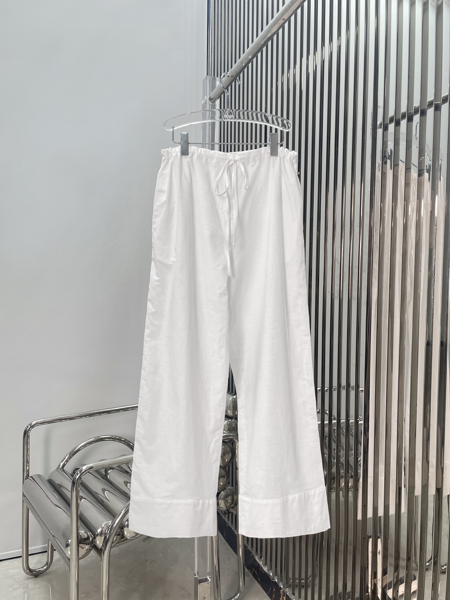 NO:739695,[Love] New style [Love]!  The latest THE R 25NEW drawstring loose minimalist linen trousers. Size SML.,,19860909[爱心]新款[爱心]！最新THE R 25NEW 抽绳宽松极简亚麻长裤.尺码SML.,,,Women's clothing