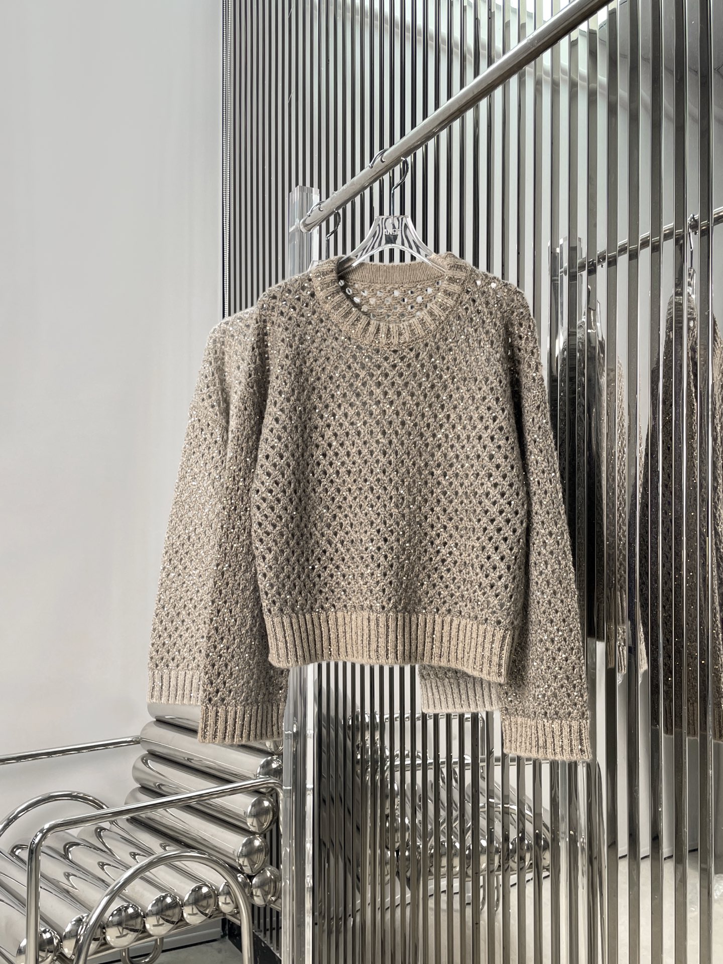 NO:460827,[Love] New [Love]!  Latest BC 25NEW gold wire hollow knit top. Dark and light color. Size SML.,,alexander wang19860909[爱心]新款[爱心]！最新BC 25NEW 金丝线镂空针织上衣.颜色深、浅.尺码SML.,,alexander wang,Women's clothing