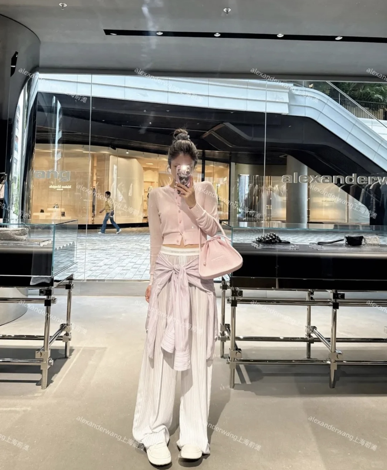 NO:460804,[Love] New [Love]!  Latest AW 25NEW heavyweight silk striped splicing fake two-piece shirt casual pants. Size SML, Shirts,alexander wang19860909[爱心]新款[爱心]！最新AW 25NEW 重磅人丝条纹拼接假两件衬衫休闲裤.尺码SML,,shirts,alexander wang,Women's clothing