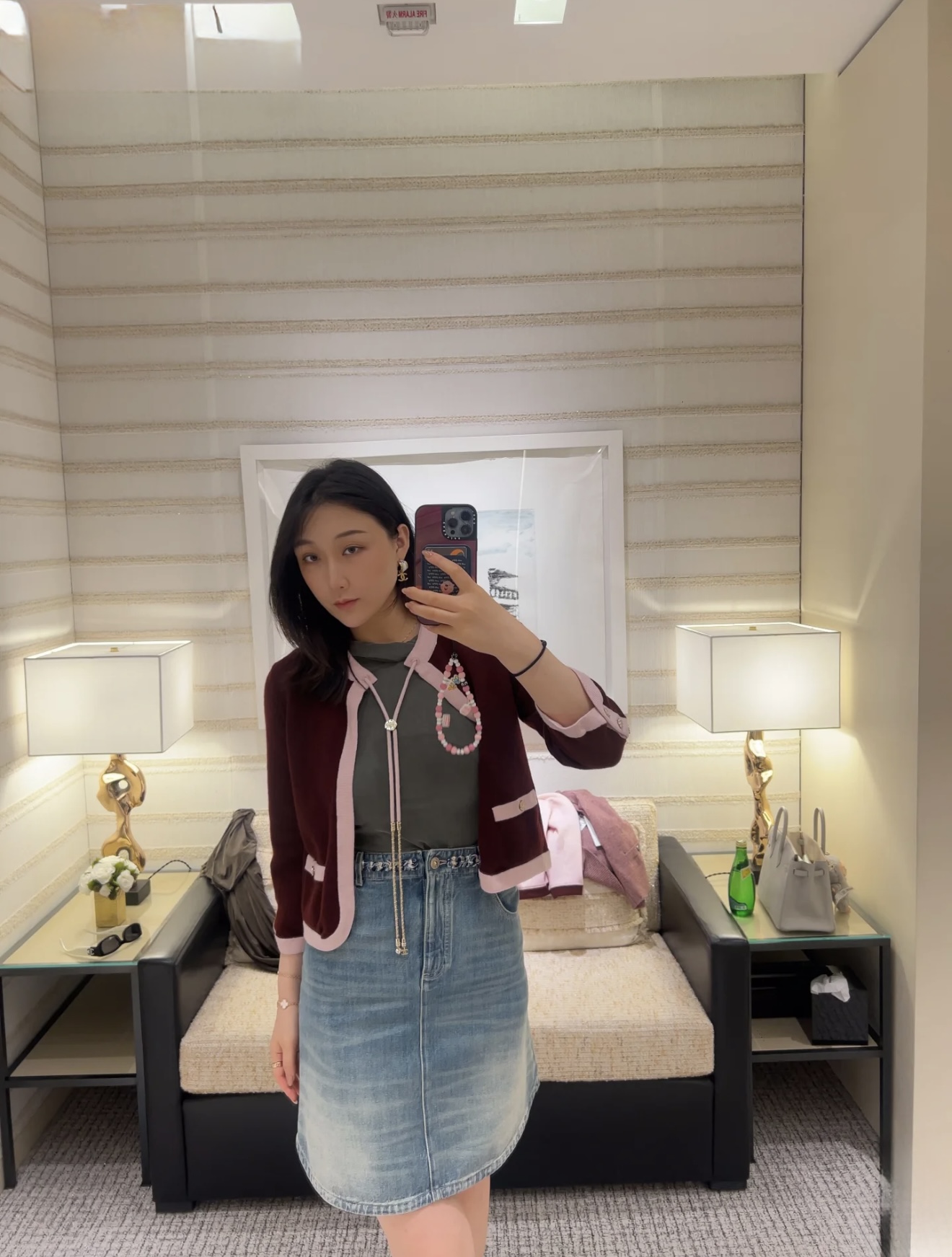 NO:466592,[Love] New [Love]!  Latest CH 25NEW color block streamer knitted cardigan. Color blue, wine red, black. Size SML.,,alexander wang19860909[爱心]新款[爱心]！最新CH 25NEW 拼色飘带针织开衫.颜色蓝、酒红、黑.尺码SML.,,alexander wang,Women's clothing