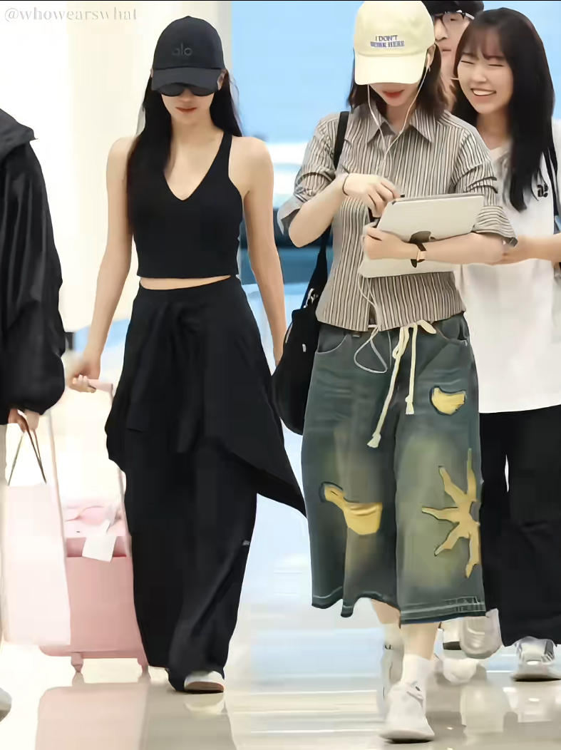 NO:468190,[Love] New [Love]!  Latest ALO 25NEW Quick-drying fabric loose waist trousers. Size SML.,,alexander wang19860909[爱心]新款[爱心]！最新ALO 25NEW 速干面料宽松收腰西裤.尺码SML.,,alexander wang,Women's clothing