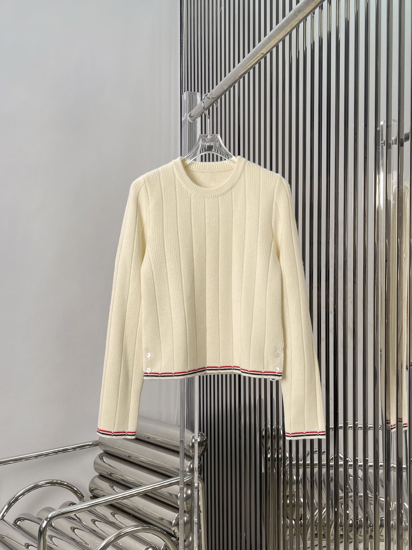 NO:471341,[Love] New [Love]!  Latest TB 25NEW Neck Stripes Inter-Color Knit Top. Size SML.P,,alexander wang19860909[爱心]新款[爱心]！最新TB 25NEW 领口条纹间色针织上衣.尺码SML.P,,alexander wang,Women's clothing