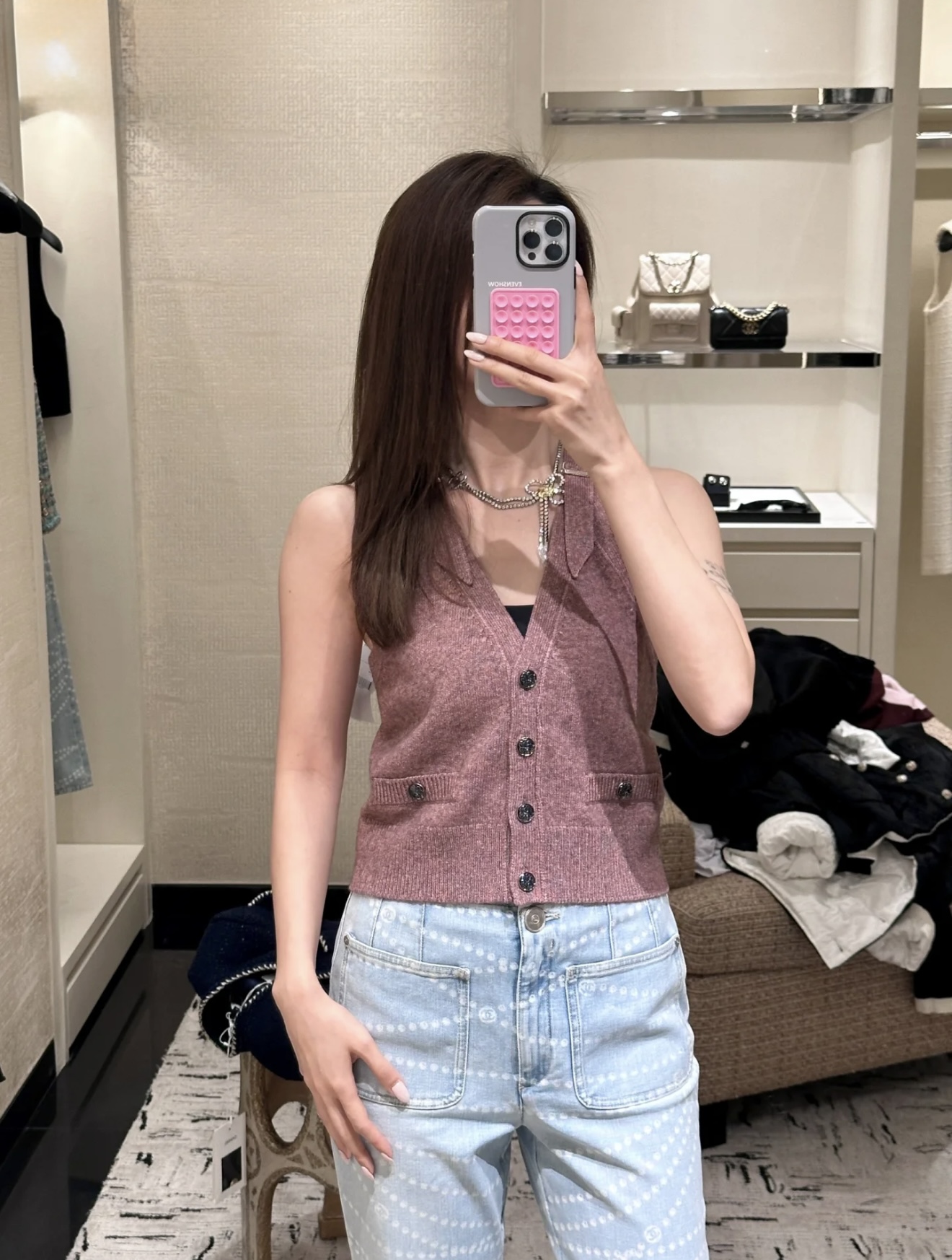 NO:471320,[Love] New [Love]!  Latest CH 25NEW V-neck cashmere knitted sleeveless vest. Color purple, khaki. Size SML., alexander wang19860909[爱心]新款[爱心]！最新CH 25NEW V领羊绒针织无袖马甲.颜色紫色、卡其色.尺码SML.,,alexander wang,Women's clothing