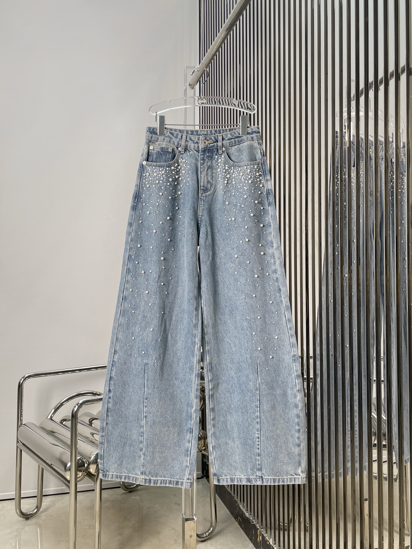 NO:474290,[Love] New [Love]!  Latest ANN 25NEW Pearl Hot Diamond Crack Jeans. Size SML., jeans,alexander wang19860909[爱心]新款[爱心]！最新ANN 25NEW 珍珠烫钻弯刀牛仔裤.尺码SML.,,jeans,alexander wang,Women's clothing