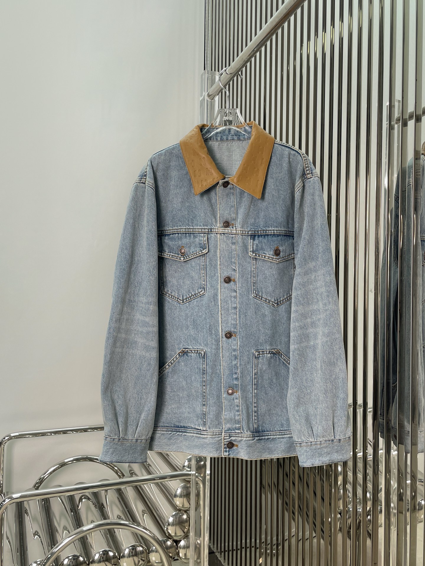 NO:475646,[Love] New [Love]!  Latest CE 25NEW Arc de Triomphe LOGO leather collar denim jacket. Size SML, Jackets & coats,alexander wang19860909[爱心]新款[爱心]！最新CE 25NEW 凯旋门LOGO皮领牛仔外套.尺码SML,,jackets & coats,alexander wang,Women's clothing