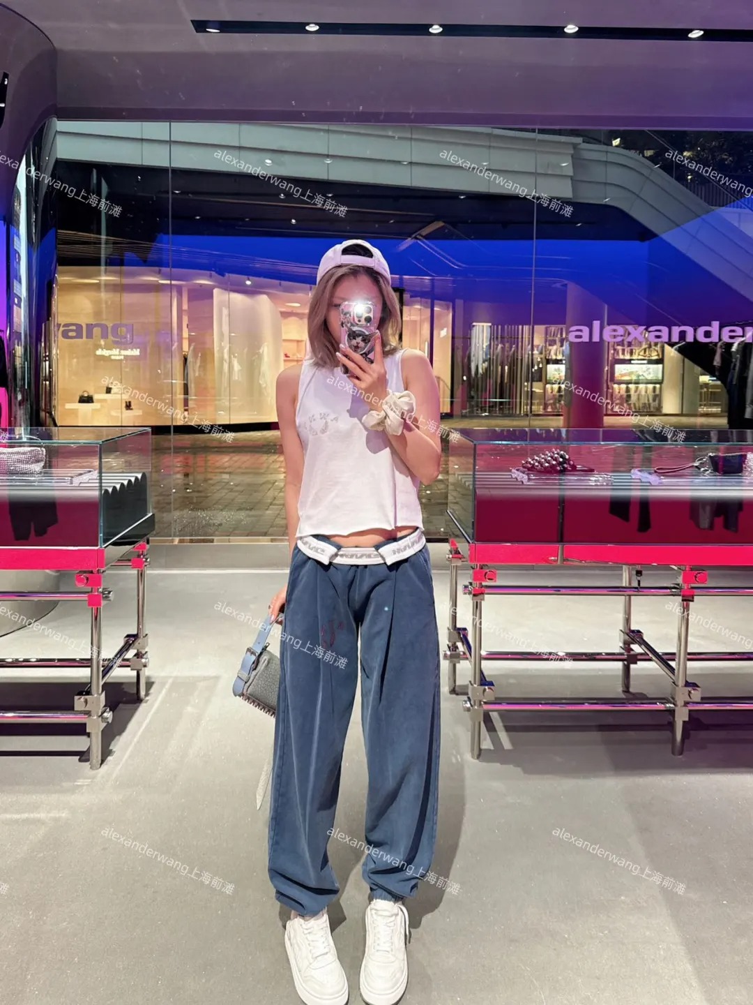 NO:739131,[Love] New style [Love]!  The latest AW 26NEW wings printed distressed waist lettering rubber sweatpants. Size SML.,,19860909[爱心]新款[爱心]！最新AW 26NEW 翅膀印花做旧腰头字母橡胶卫裤.尺码SML.,,,Women's clothing