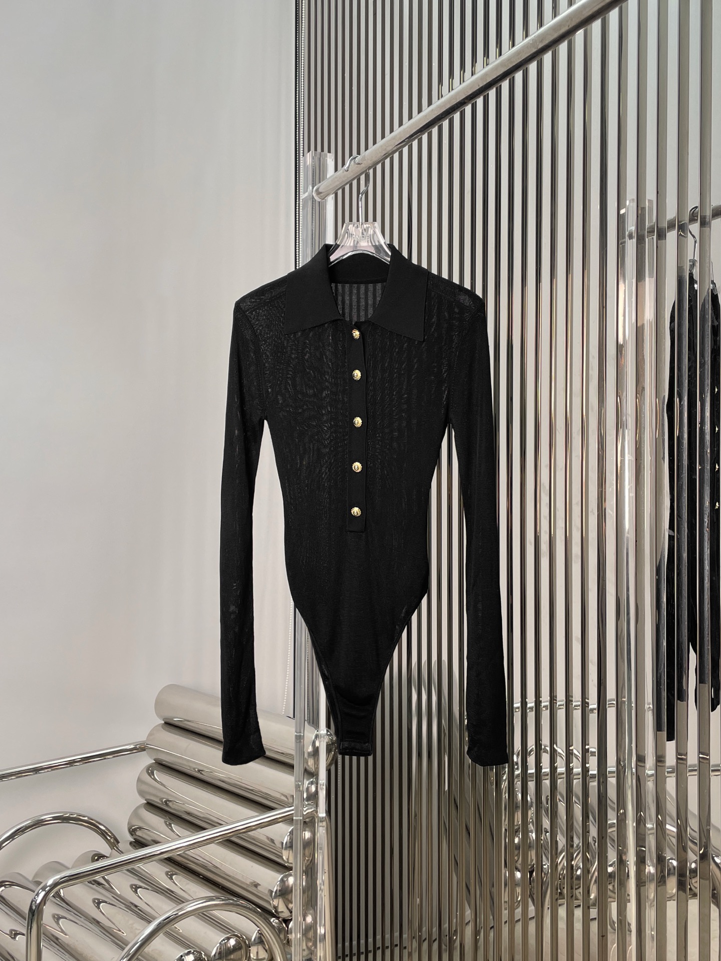 NO:483797,[Love] New [Love]!  Latest SP 25NEW Sun Qian's same one-piece light silk knitted base shirt + charcoal grey old denim shorts. Size SML., shorts, alexander wang19860909[爱心]新款[爱心]！最新SP 25NEW 孙千同款连体光丝针织打底衫+炭灰做旧牛仔短裤.尺码SML.上,,shorts,alexander wang,Women's clothing