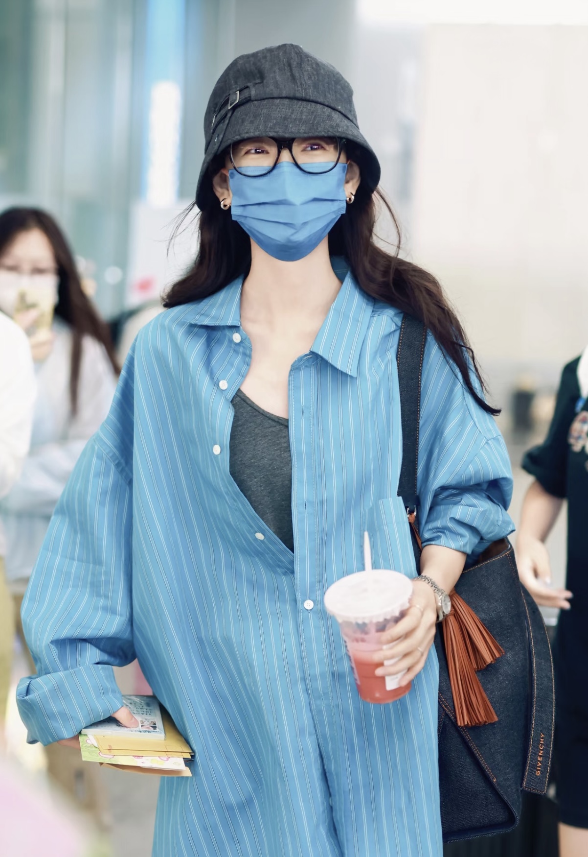 NO:484502,[Love] New [Love]!  Latest ACNE 25NEW Boyfriend Loose Striped Shirt. Size SML.,,acne studios,shirts,alexander wang19860909[爱心]新款[爱心]！最新ACNE 25NEW 男朋友宽松条纹衬衫.尺码SML.,,acne studios,shirts,alexander wang,Women's clothing