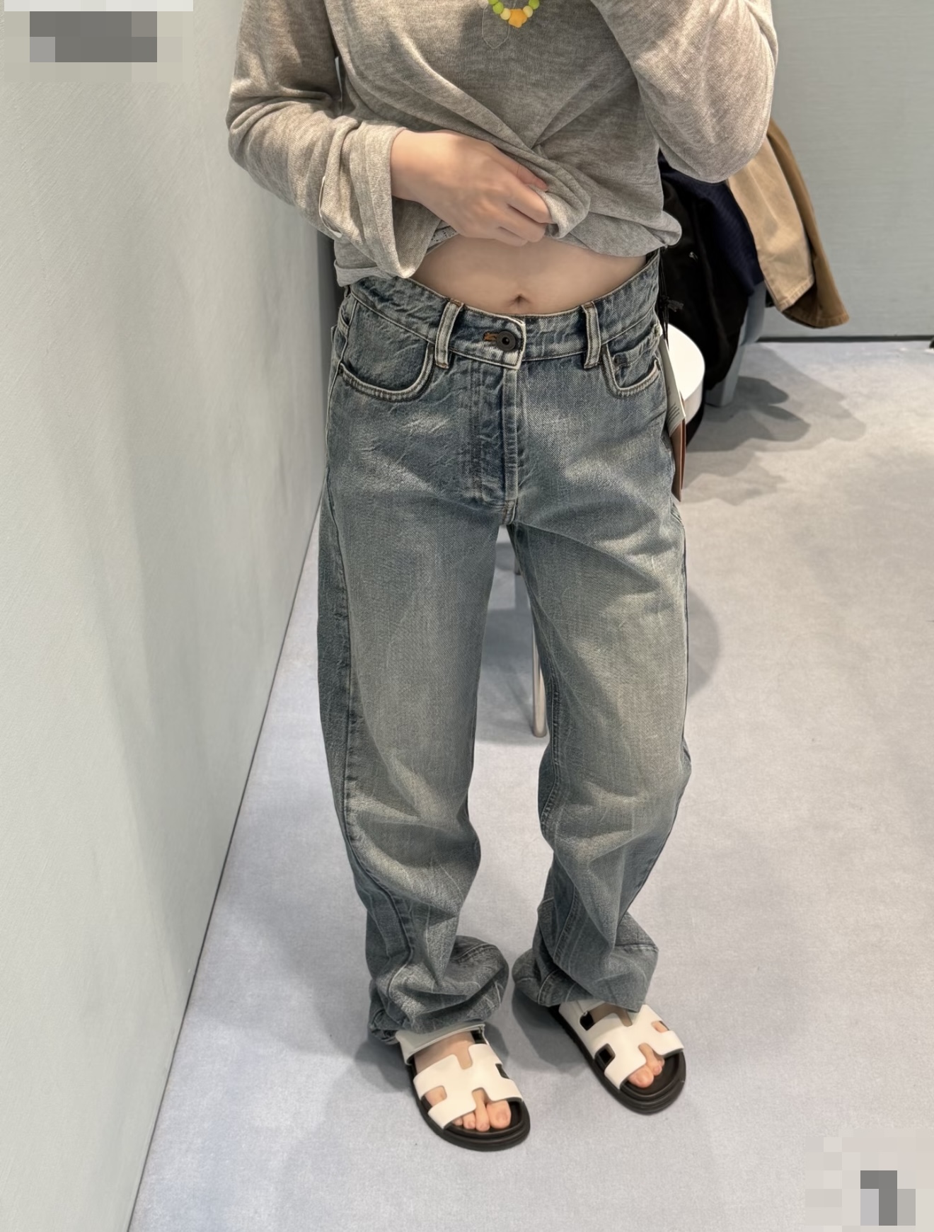 NO:518181,[Love] New [Love]!  Latest MIU 25NEW letter embroidered lightning pattern wash-water old jeans. Size SML., miumiu, jeans, alexander wang19860909[爱心]新款[爱心]！最新MIU 25NEW 字母刺绣闪电纹洗水做旧牛仔裤.尺码SML.,,miumiu,jeans,alexander wang,Women's clothing