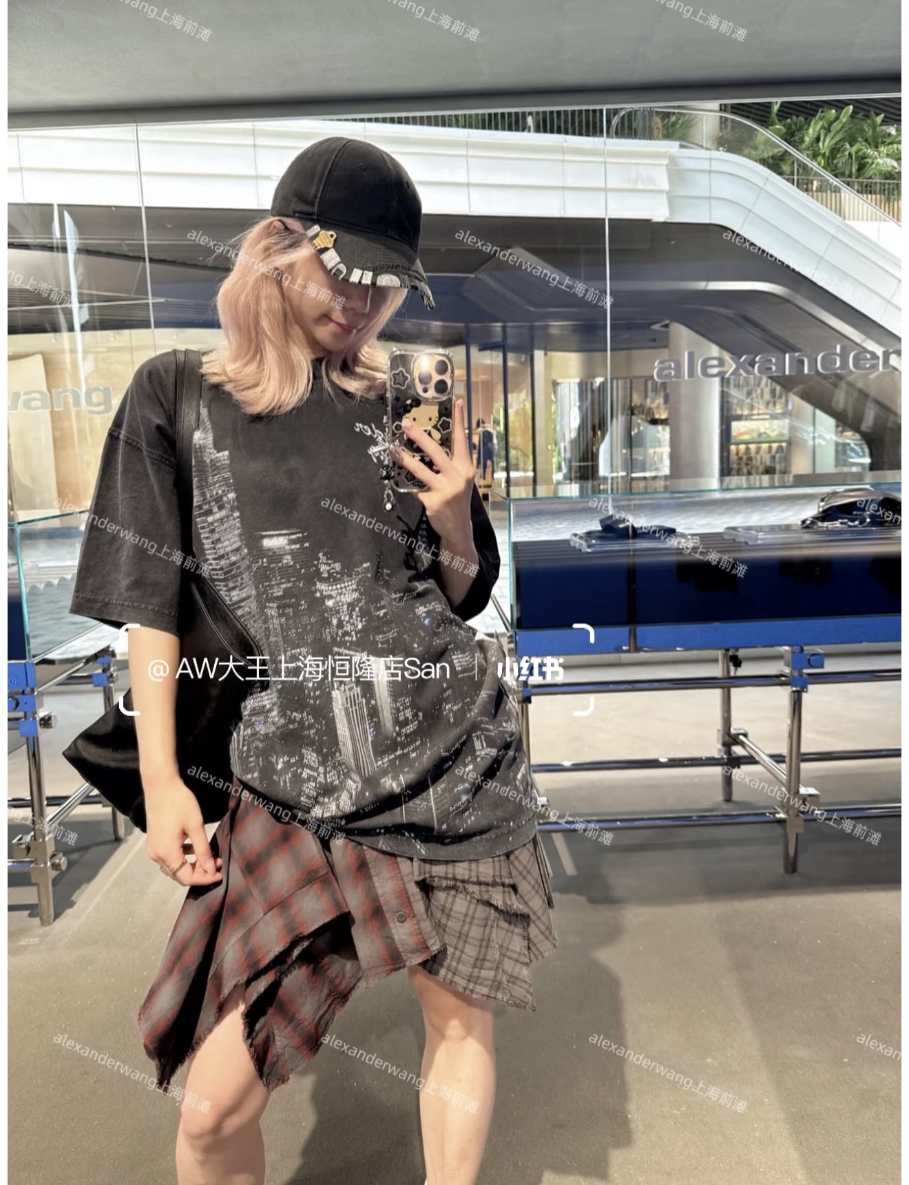 NO:504221,[Love] New [Love]!  Latest AW 25NEW New York Night Scene Flash Diamond T-shirt. Size SML., tees, t-shirt, alexander wang19860909[爱心]新款[爱心]！最新AW 25NEW 纽约夜景闪钻T恤.尺码SML.,,tees，t-shirt,alexander wang,Women's clothing