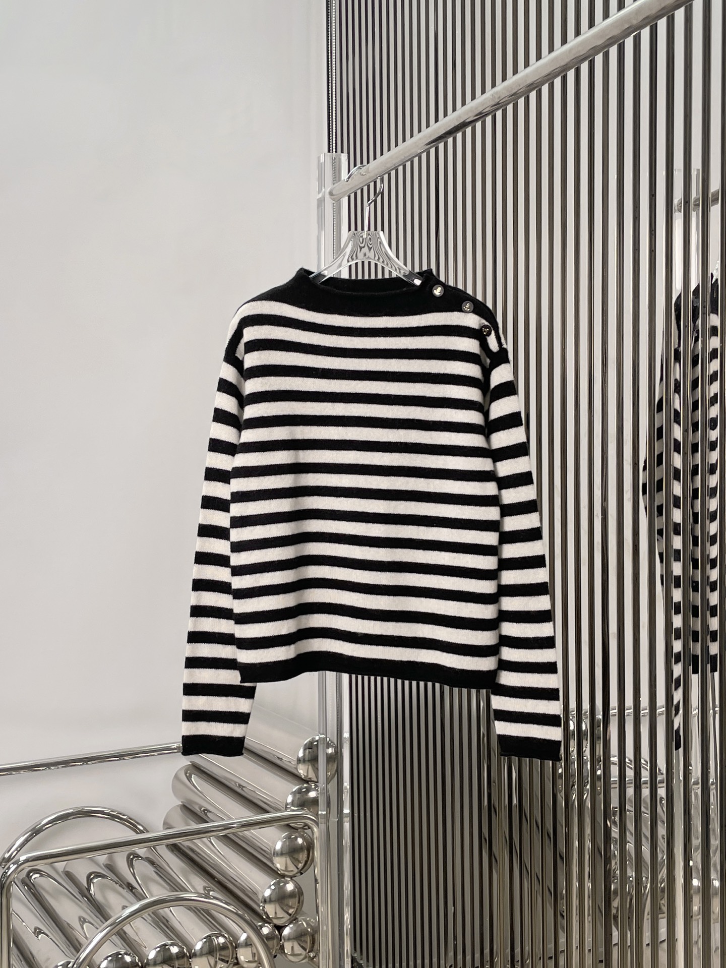 NO:505327,[Love] New [Love]!  Latest D 25NEW alphabet jacquard striped knit top. Size SML, alexander wang19860909[爱心]新款[爱心]！最新D 25NEW 字母提花条纹针织上衣.尺码SML,,alexander wang,Women's clothing