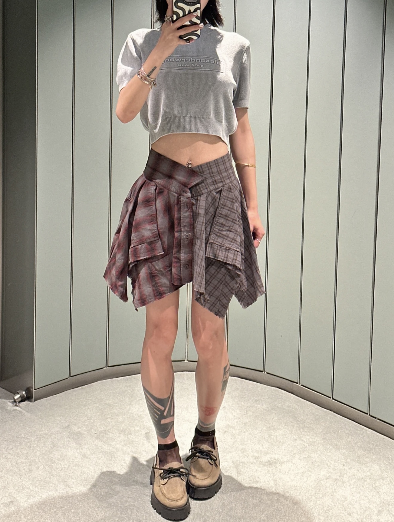 NO:507808,[Love] New [Love]!  Latest AW 25NEW plaid shirt fake two piece spliced ​​wash-water old skirt (with safety pants) size SML.P, skirts, shirts, alexander wang19860909[爱心]新款[爱心]！最新AW 25NEW 格纹衬衫假两件拼接洗水做旧半裙（带安全裤）尺码SML.P,,skirts,shirts,alexander wang,Women's clothing
