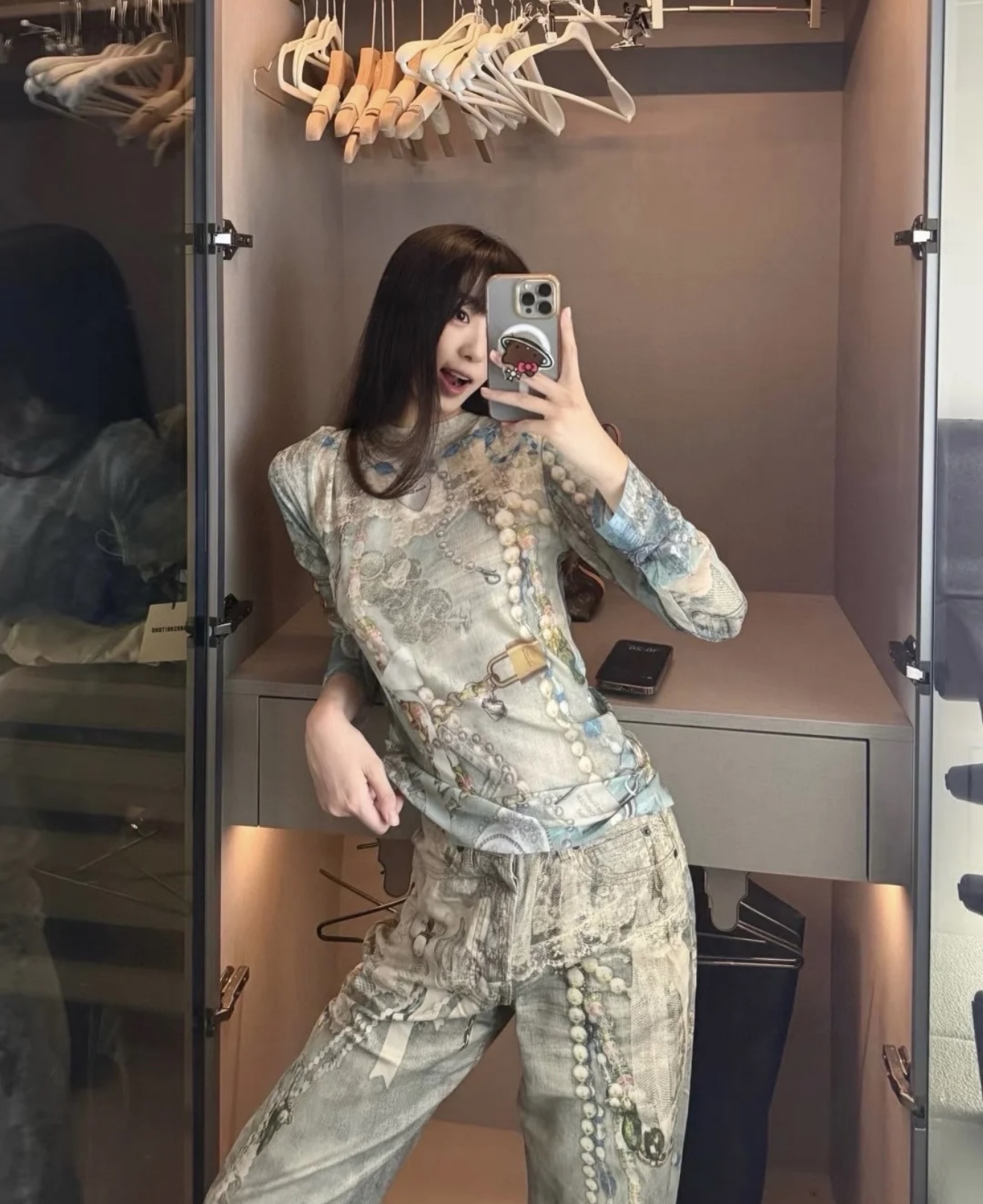 NO:517278,[Love] New [Love]!  Latest ACNE 25NEW lace pearl printed base shirt. Size SML., acne studios, alexander wang19860909[爱心]新款[爱心]！最新ACNE 25NEW 蕾丝珍珠印花打底衫.尺码SML.,,acne studios,alexander wang,Women's clothing