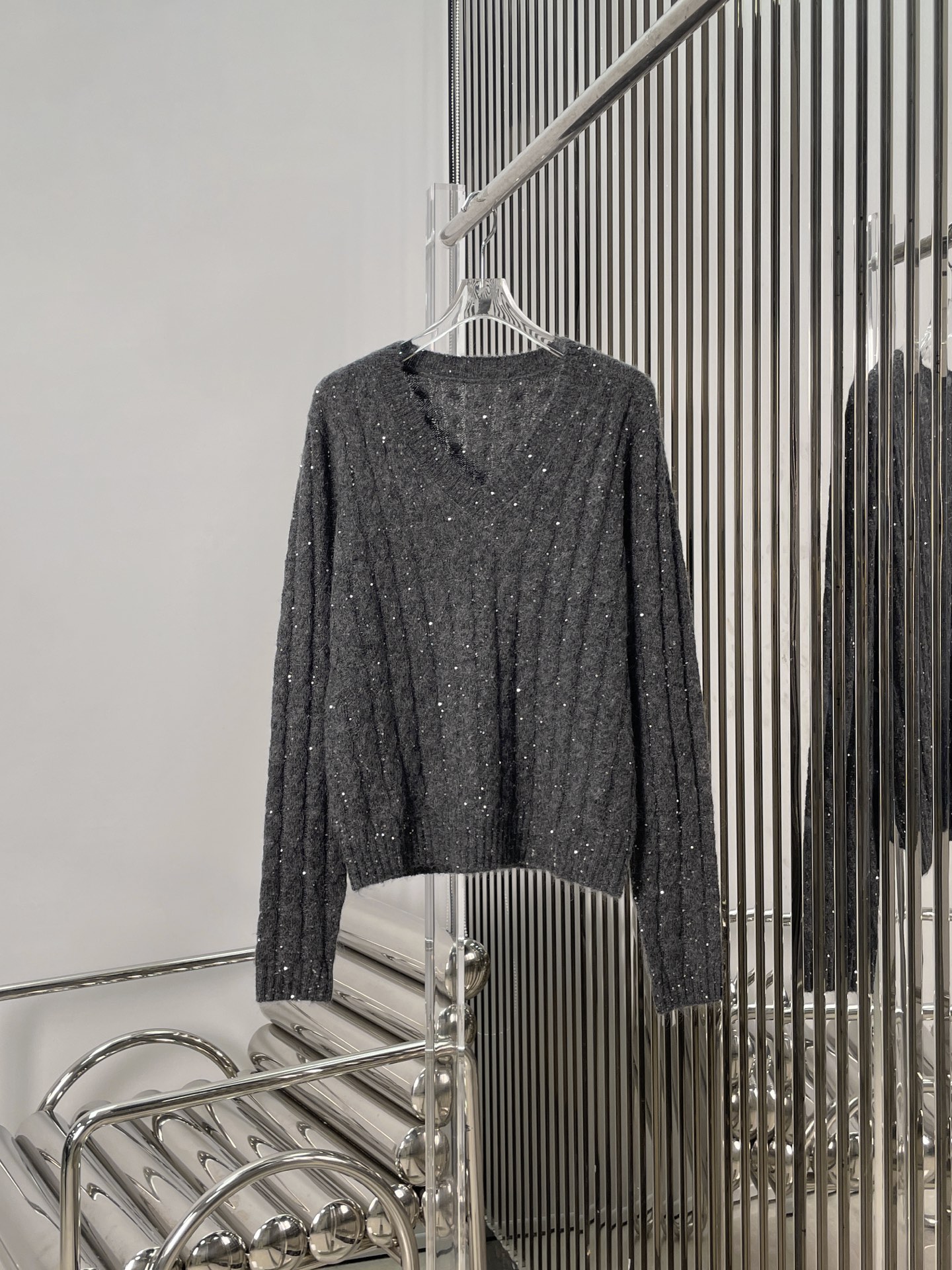 NO:534278,[Love] New [Love]!  Latest BC 25NEW V-neck Glitter Cable Sweater. Size SML.P, Sweaters, Alexander wang19860909[爱心]新款[爱心]！最新BC 25NEW V领闪闪绞花毛衣.尺码SML.P,,sweaters,alexander wang,Women's clothing