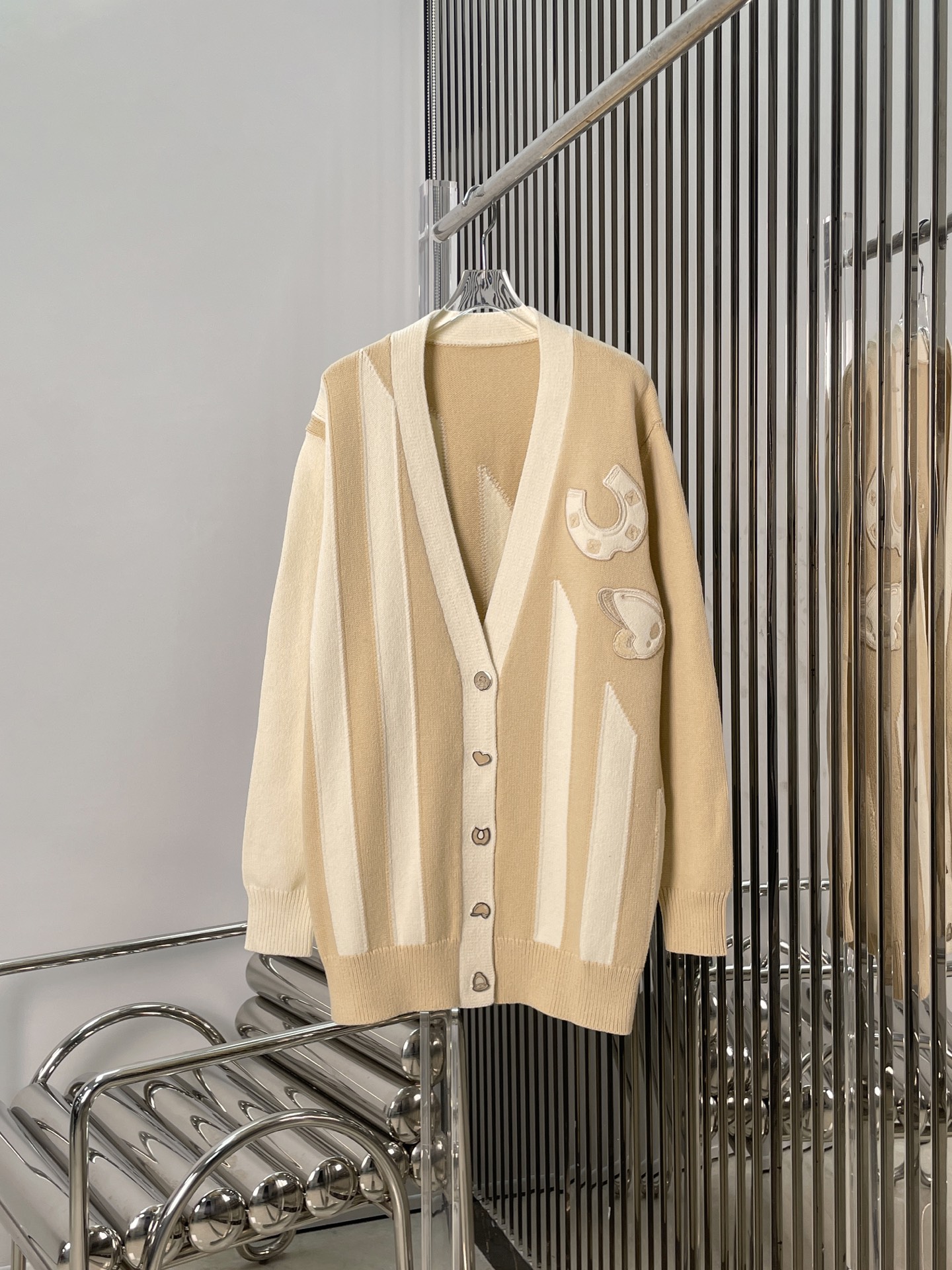 NO:534262,[Love] New [Love]!  Latest H 25NEW Love Horse Long Jacquard Letter Cardigan. Size SML.,,hermes,alexander wang19860909[爱心]新款[爱心]！最新H 25NEW 爱马长款提花字母开衫.尺码SML.,,hermes,alexander wang,Women's clothing