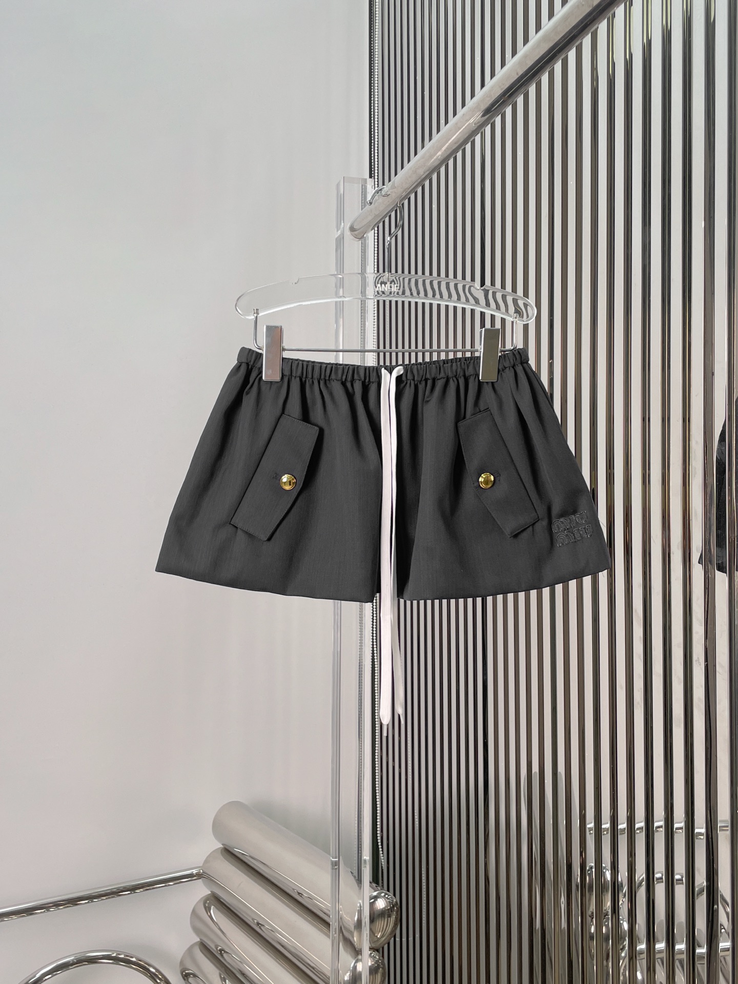 NO:545154,[Love] New [Love]!  Latest MIU 25NEW Worn wool jacket + skirt. Size SML. Skirts, miumiu, skirts, jackets & coats, alexander wang19860909[爱心]新款[爱心]！最新MIU 25NEW 精纺羊毛夹克+半裙.尺码SML.半裙,,miumiu,skirts,jackets & coats,alexander wang,Women's clothing