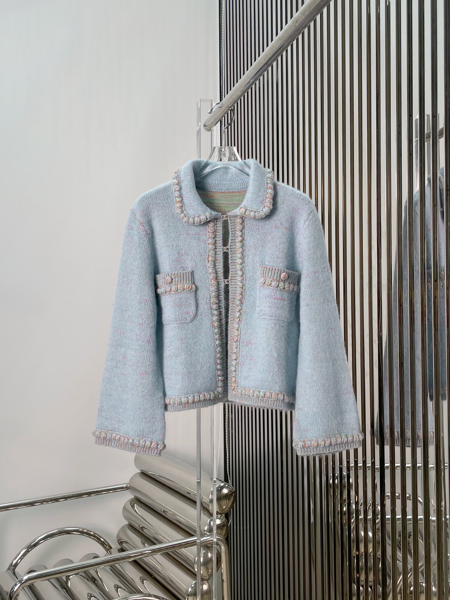 NO:560949,[Love] New style [Love]!  The latest CH 25NEW Handmade Xiaoxiangfeng knitted jacket. Size SML.,,jackets & coats,alexander wang19860909[爱心]新款[爱心]！最新CH 25NEW 手工坊小香风针织外套.尺码SML.,,jackets & coats,alexander wang,Women's clothing