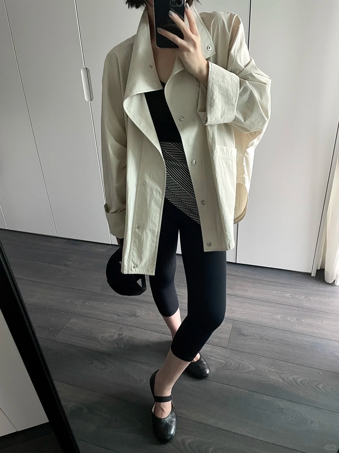 NO:560963,[Love] New style [Love]!  The latest TOT 25NEW minimalist style short windbreaker. Size SML,,alexander wang19860909[爱心]新款[爱心]！最新TOT 25NEW 极简风短款风衣.尺码SML,,alexander wang,Women's clothing