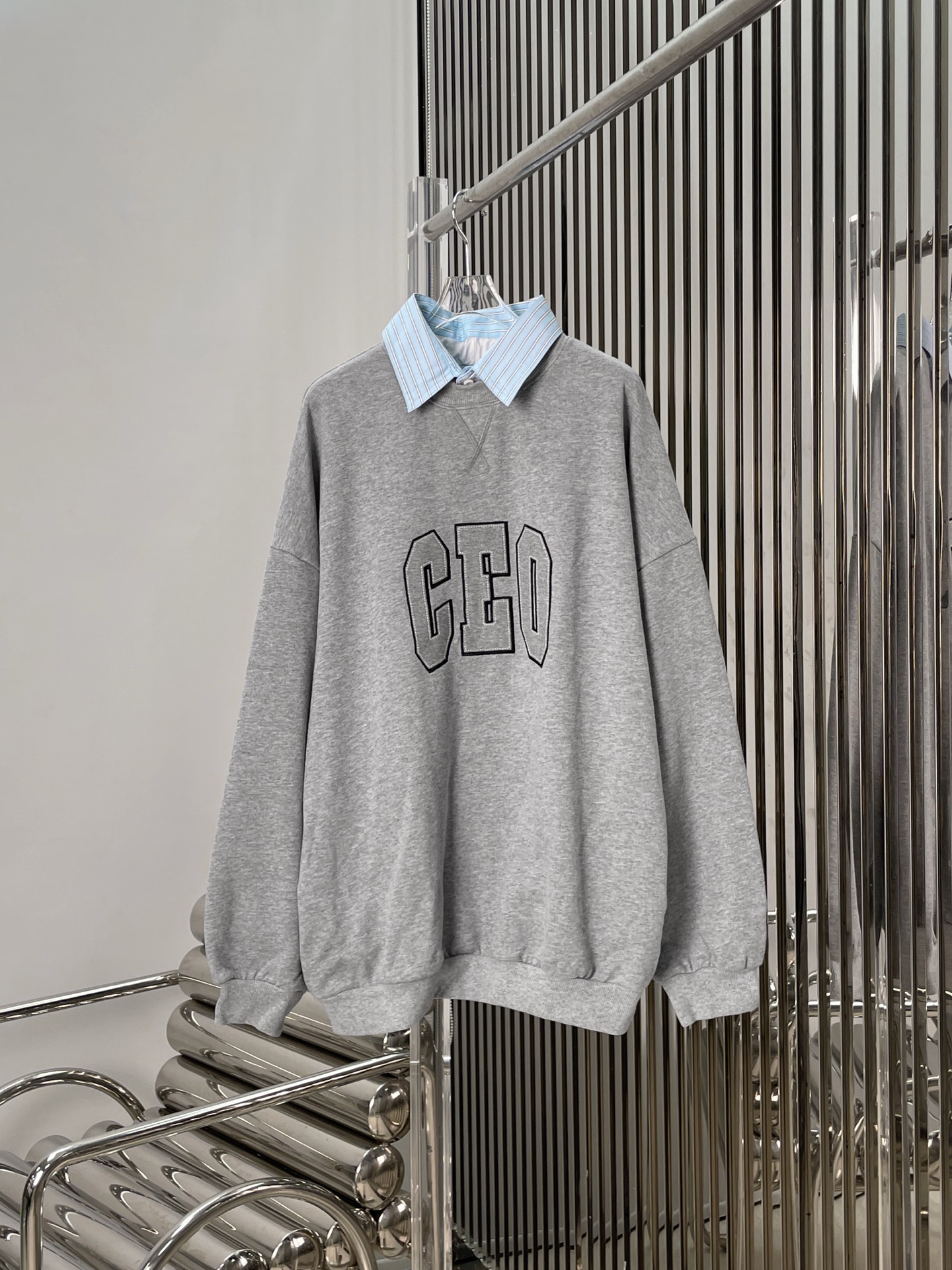 NO:576384,[Love] New style [Love]!  The latest BA 25NEW Paris CEO shirt collar fake two-piece sweatshirt. Size SML.P,,hoodie,sweatshirts,shirts,alexander wang19860909[爱心]新款[爱心]！最新BA 25NEW 巴黎CEO衬衫领假两件卫衣.尺码SML.P,,hoodie,sweatshirts,shirts,alexander wang,Women's clothing