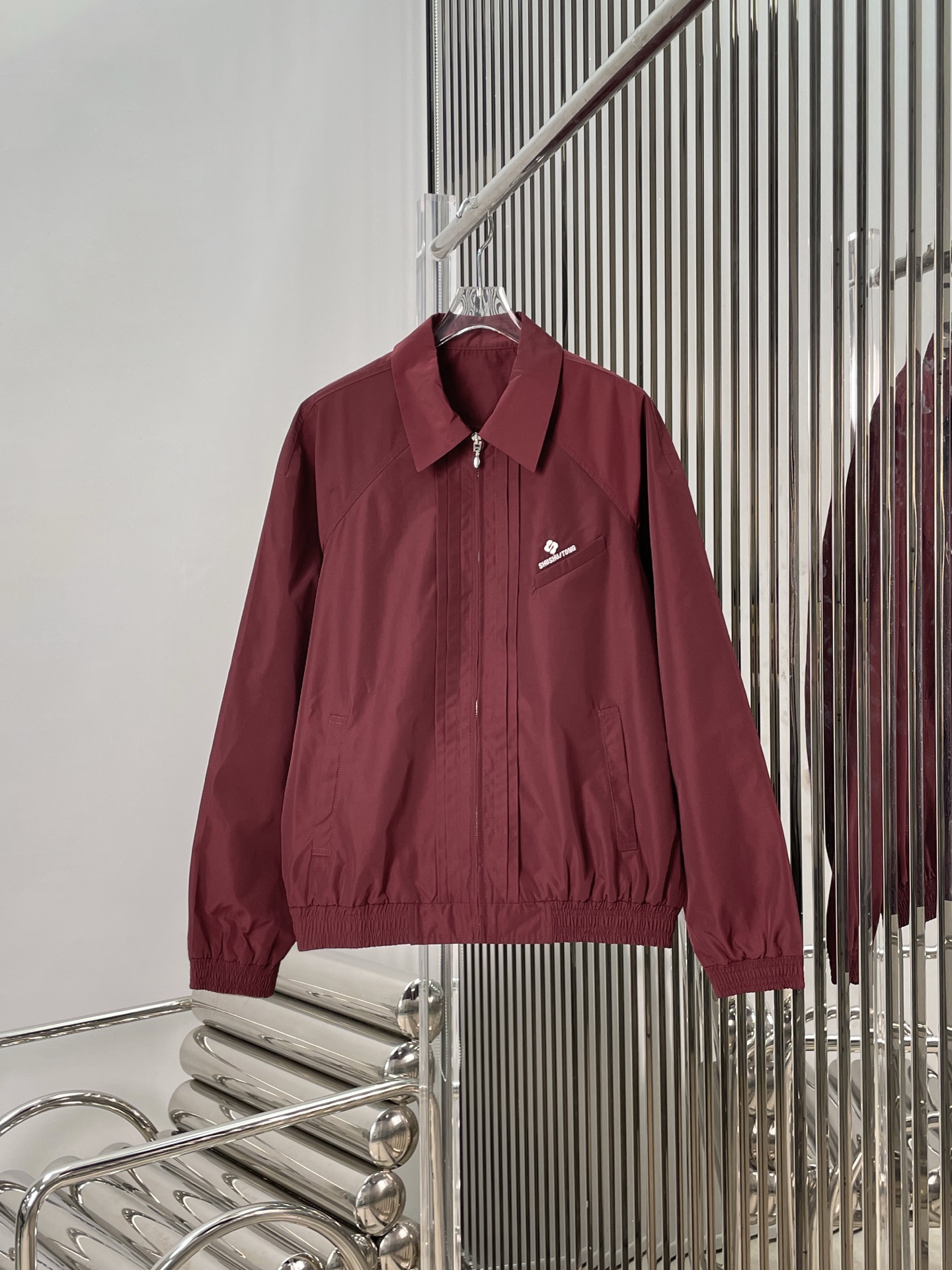 NO:860451,[Love] New style [Love]!  The latest SHUSHU 26NEW Ningning's same style burgundy embroidered letter jacket. Size SML.,,jackets & coats,jackets & coats,19860909[爱心]新款[爱心]！最新SHUSHU 26NEW 宁宁同款酒红色刺绣字母夹克外套.尺码SML.,,jackets & coats,jackets & coats,,Women's clothing