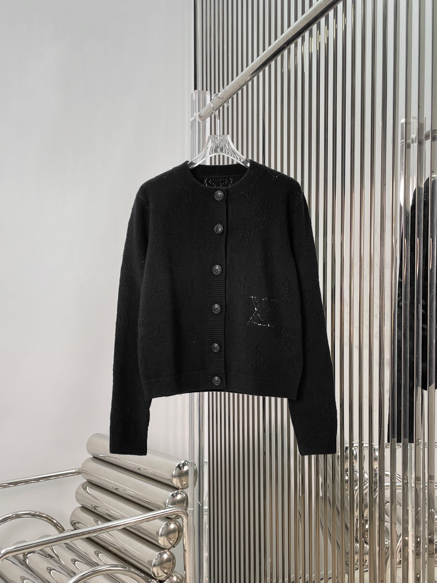 NO:578633,[Love] New style [Love]!  The latest L 25NEW old flower jacquard sequin embroidered knitted cardigan. Size SML.,,alexander wang19860909[爱心]新款[爱心]！最新L 25NEW 老花提花亮片刺绣针织开衫.尺码SML.,,alexander wang,Women's clothing