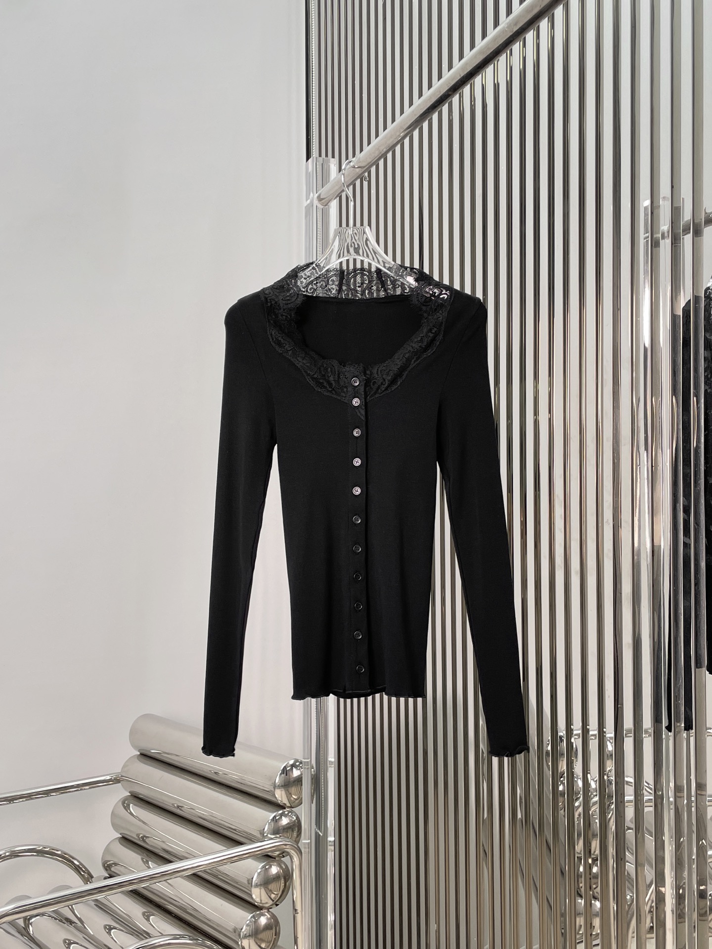 NO:875114,[Love] New style [Love]!  The latest SLP 26NEW Roland goddess lace patchwork cardigan bottoming shirt. Size SML.,, loro piana,19860909[爱心]新款[爱心]！最新SLP 26NEW 罗兰女神蕾丝拼接开衫打底衫.尺码SML.,,loro piana,,Women's clothing