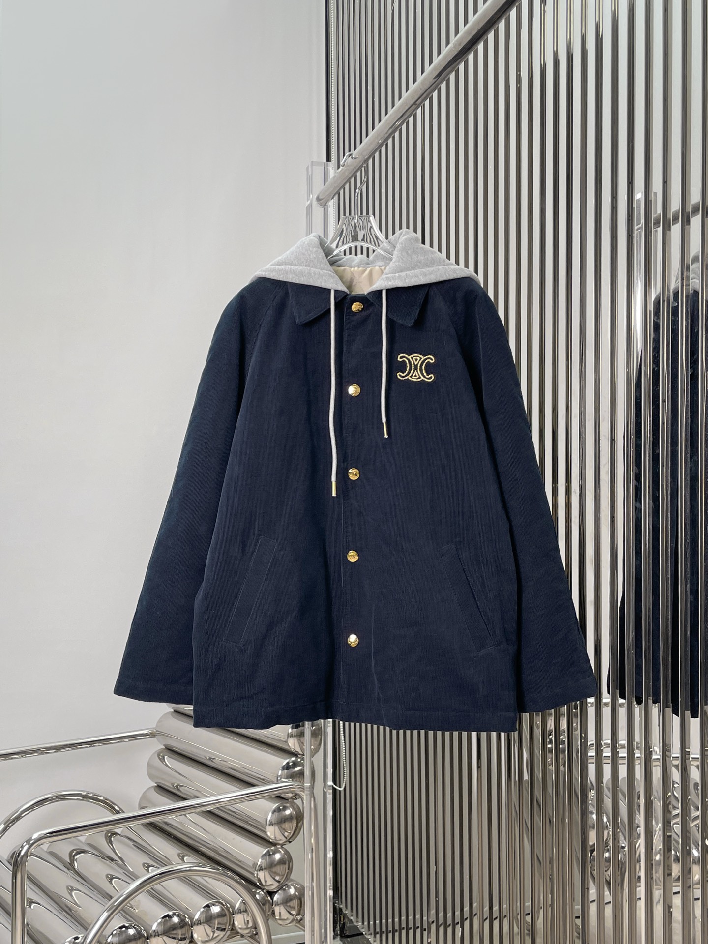 NO:590503,[Love] New style [Love]!  The latest CE 25NEW Arc de Triomphe badge hooded corduroy jacket. Size SML.,,jackets & coats,hats,alexander wang19860909[爱心]新款[爱心]！最新CE 25NEW 凯旋门徽章连帽灯芯绒外套.尺码SML.,,jackets & coats,hats,alexander wang,Women's clothing