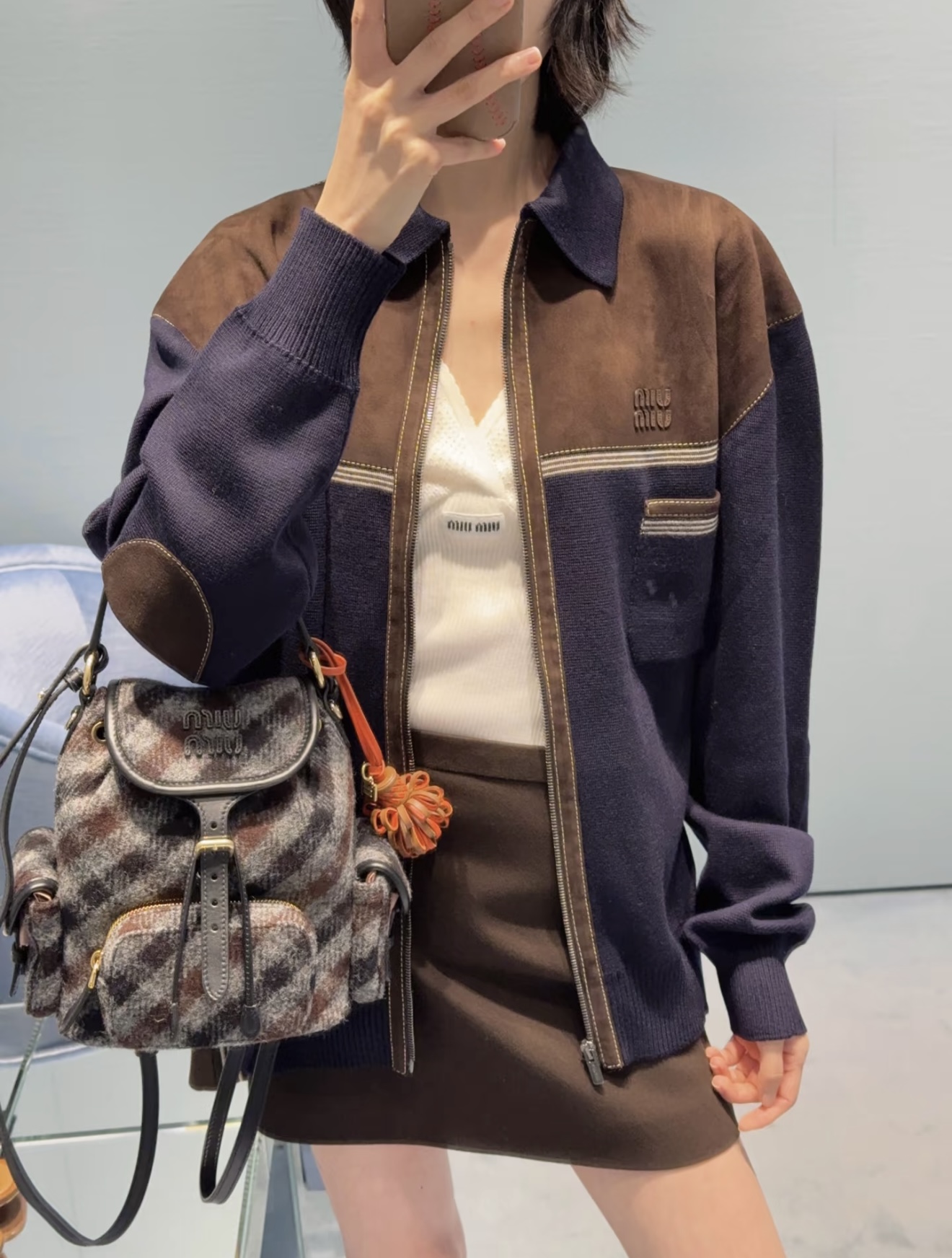 NO:590497,[Love] New style [Love]!  The latest MIU 25NEW sheepskin suede splicing knitted jacket. Size SML.P,,miumiu,jackets & coats,sheepskin,chamois leather,alexander wang19860909[爱心]新款[爱心]！最新MIU 25NEW 羊皮麂皮拼接针织外套.尺码SML.P,,miumiu,jackets & coats,sheepskin,chamois leather,alexander wang,Women's clothing
