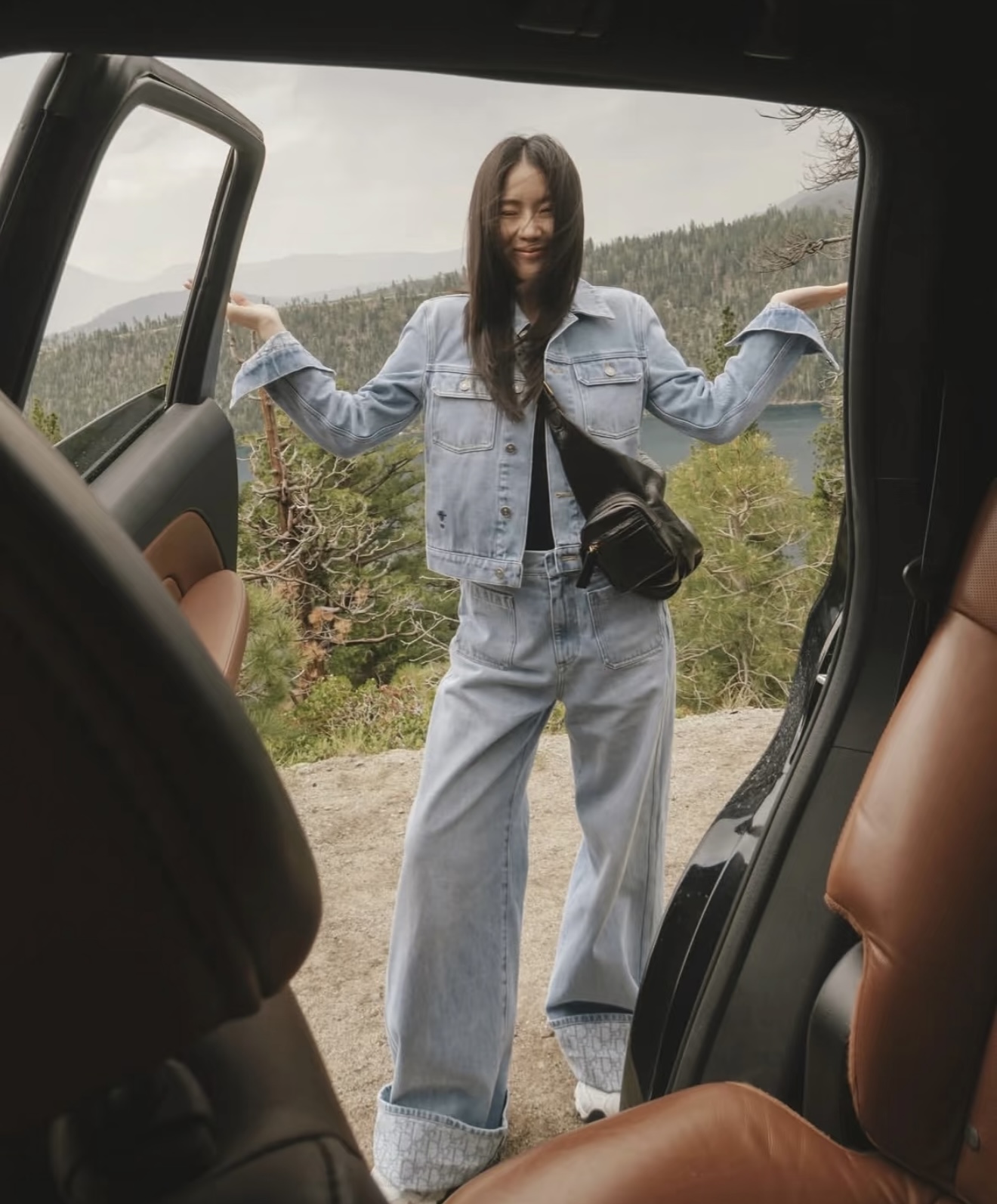 NO:606021,[Love] New style [Love]!  The latest D 25NEW enlarged jeans with cuff printing at the ankle. Size SML.,,jeans,alexander wang19860909[爱心]新款[爱心]！最新D 25NEW 脚口翻边印花扩版牛仔裤.尺码SML.,,jeans,alexander wang,Women's clothing