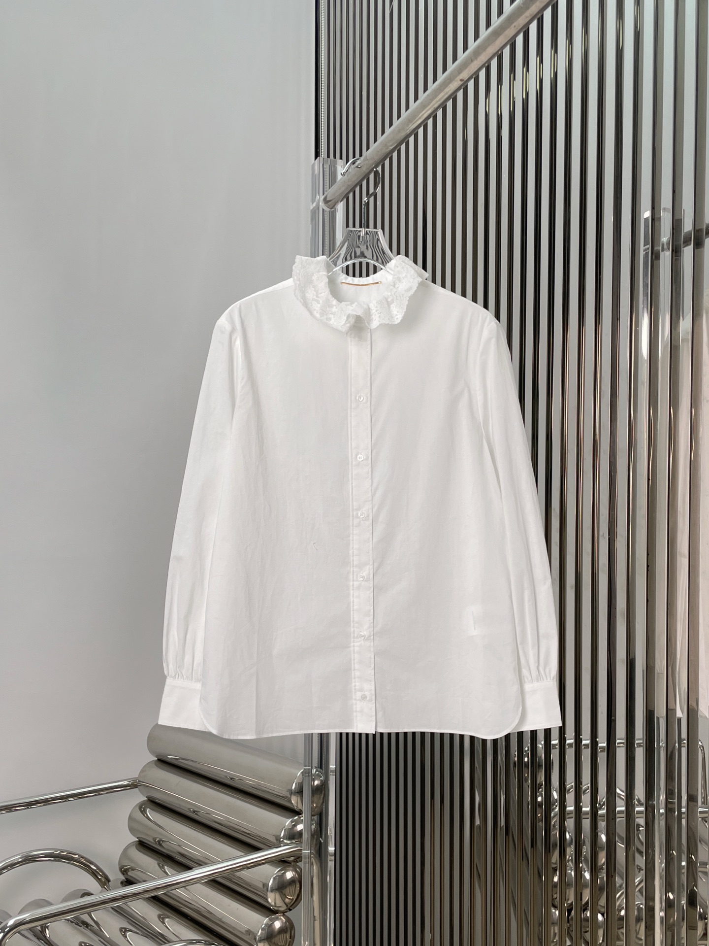 NO:606641,[Love] New style [Love]!  The latest SLP 25NEW lace collar shirt. Size SML.,,loro piana,shirts,alexander wang19860909[爱心]新款[爱心]！最新SLP 25NEW 蕾丝花边领衬衫.尺码SML.,,loro piana,shirts,alexander wang,Women's clothing