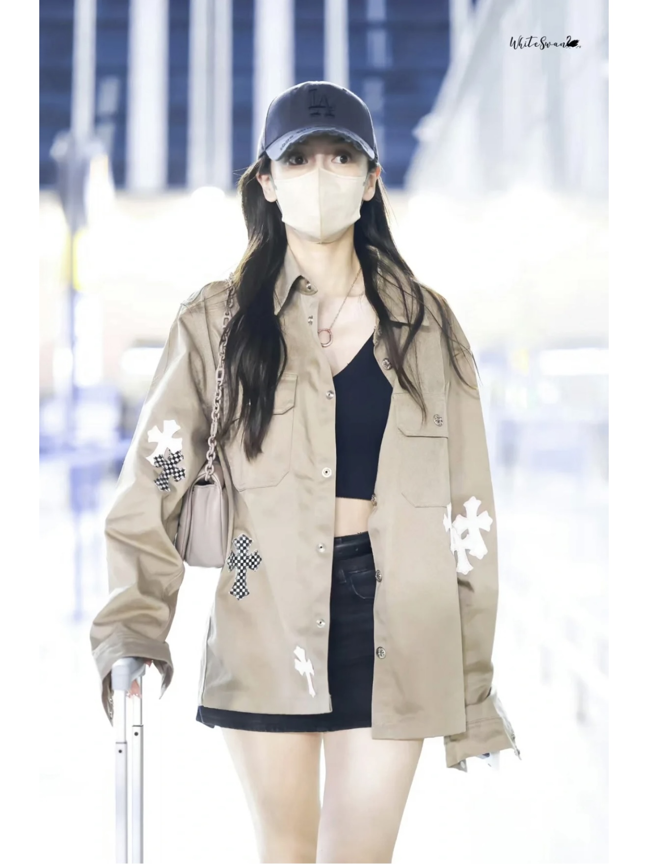 NO:606630,[Love] New style [Love]!  The latest CH 25NEW pink cross leather work shirt. Size SML.,,shirts,alexander wang19860909[爱心]新款[爱心]！最新CH 25NEW 粉色十字架拼皮工装衬衫.尺码SML.,,shirts,alexander wang,Women's clothing