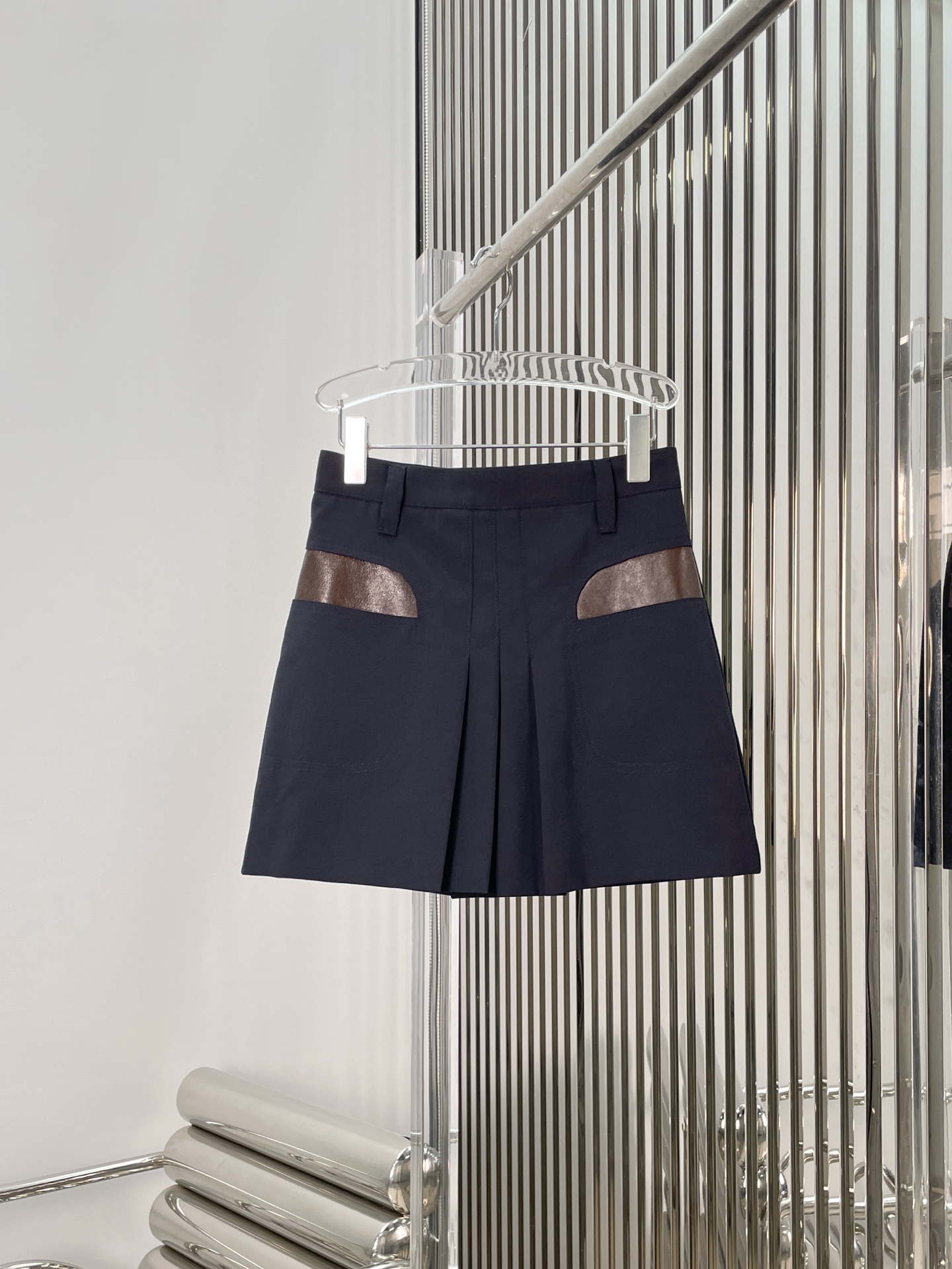 NO:607749,[Love] New style [Love]!  The latest PR 25NEW worsted wool pocket patchwork skirt. Sizes SML,,skirts,alexander wang19860909[爱心]新款[爱心]！最新PR 25NEW 精纺羊毛口袋拼皮半裙.尺码SML,,skirts,alexander wang,Women's clothing
