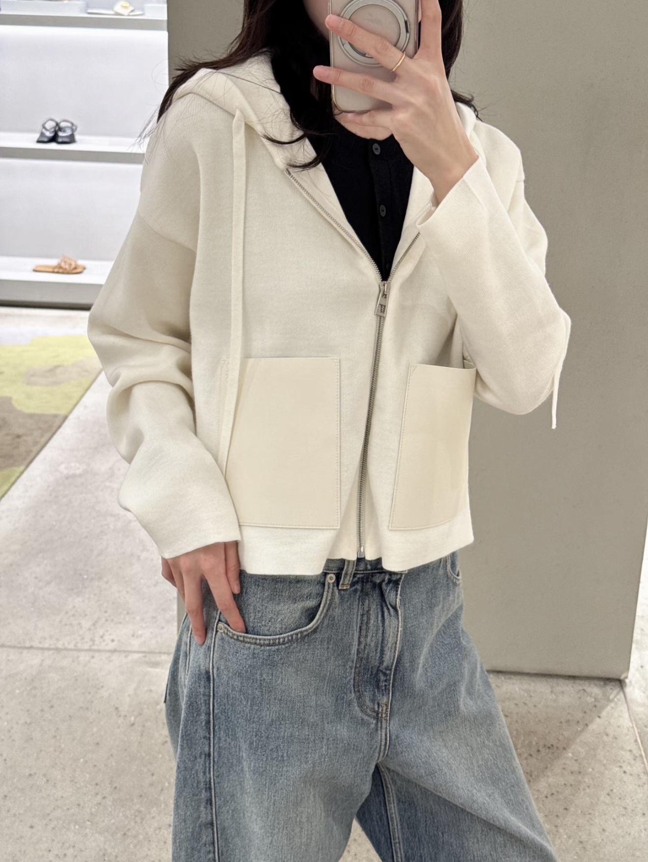 NO:608626,[Love] New style [Love]!  The latest LOE 25NEW wool knitted hooded leather pocket jacket. Color white, black. Size SML.,,loewe,jackets & coats,hats,alexander wang19860909[爱心]新款[爱心]！最新LOE 25NEW 羊毛针织连帽皮口袋外套.颜色白、黑.尺码SML.,,loewe,jackets & coats,hats,alexander wang,Women's clothing