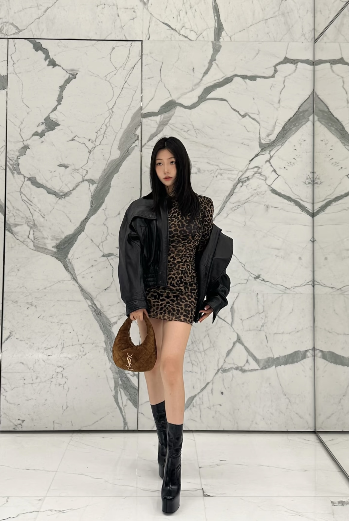 NO:610310,[Love] New style [Love]!  The latest SLP 25NEW leopard print body pleated long-sleeved dress. Size SML.,,loro piana,skirts,alexander wang19860909[爱心]新款[爱心]！最新SLP 25NEW 豹纹印花包身打褶长袖连衣裙.尺码SML.,,loro piana,skirts,alexander wang,Women's clothing